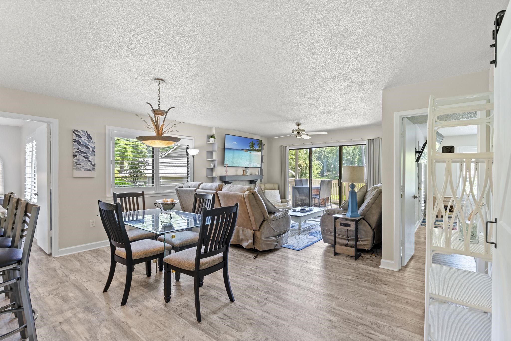 175 Saint Clears Way Property Photo 8