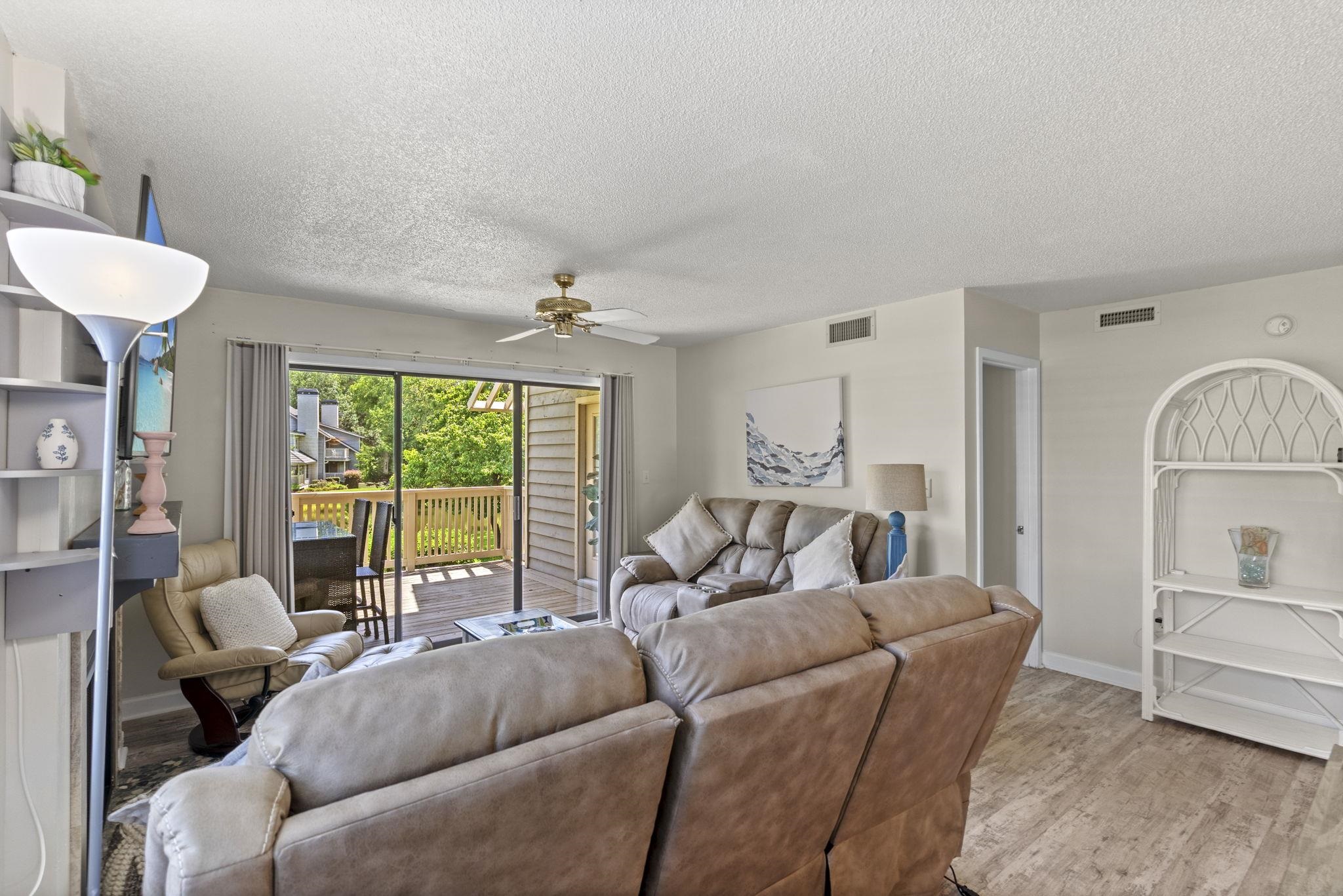 175 Saint Clears Way Property Photo 11
