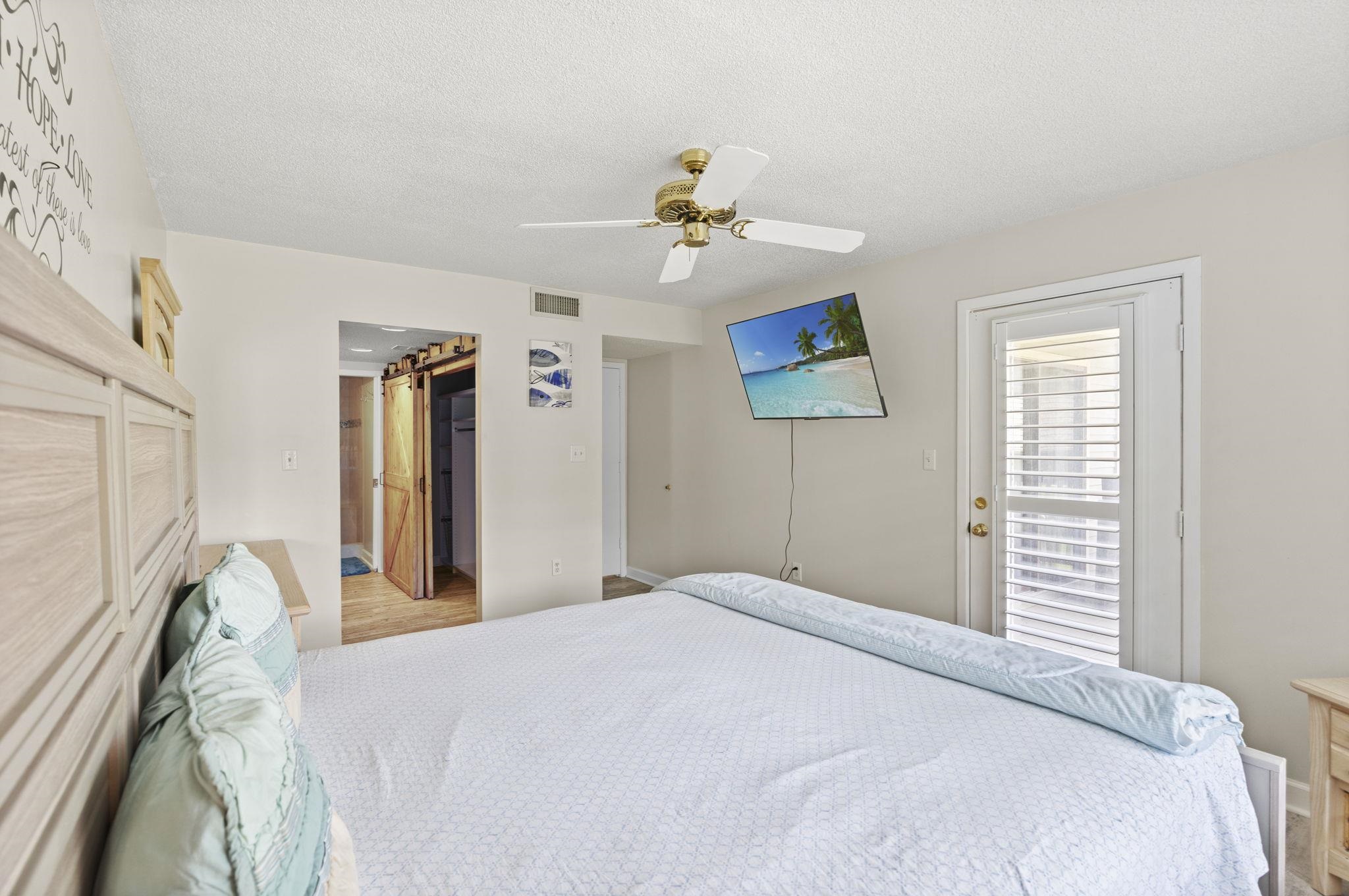 175 Saint Clears Way Property Photo 16