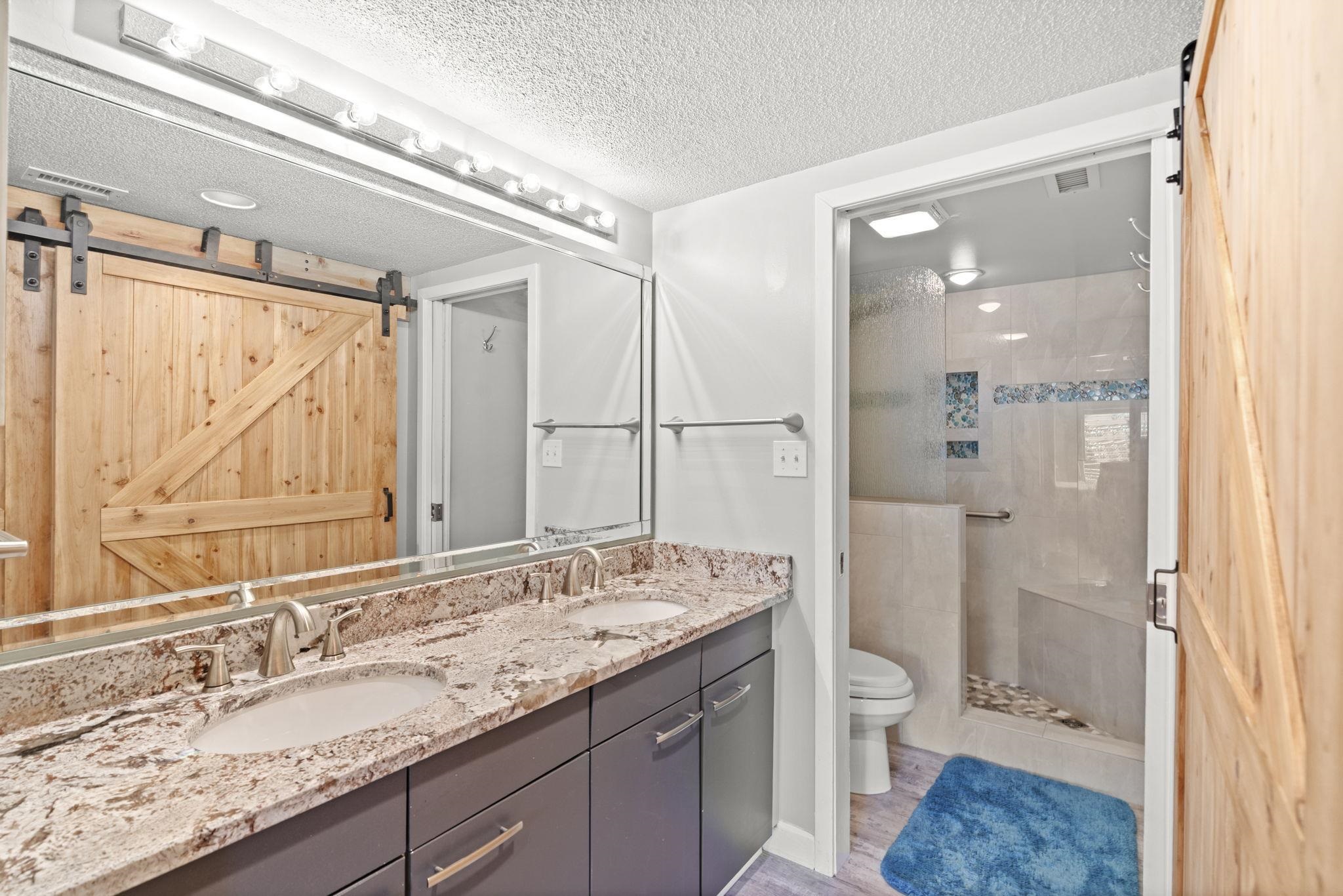 175 Saint Clears Way Property Photo 18