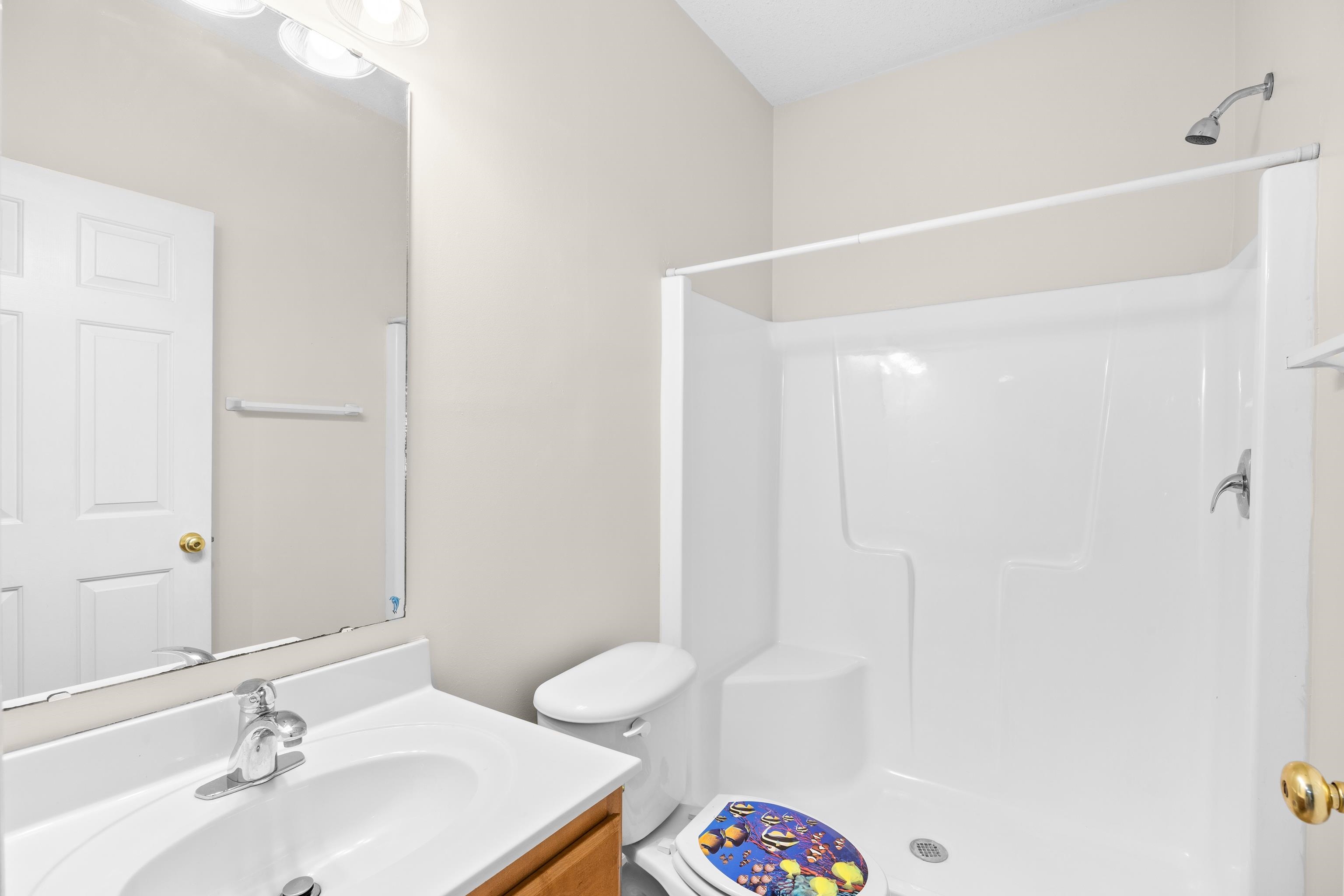 5846 Longwood Dr. Property Photo 7