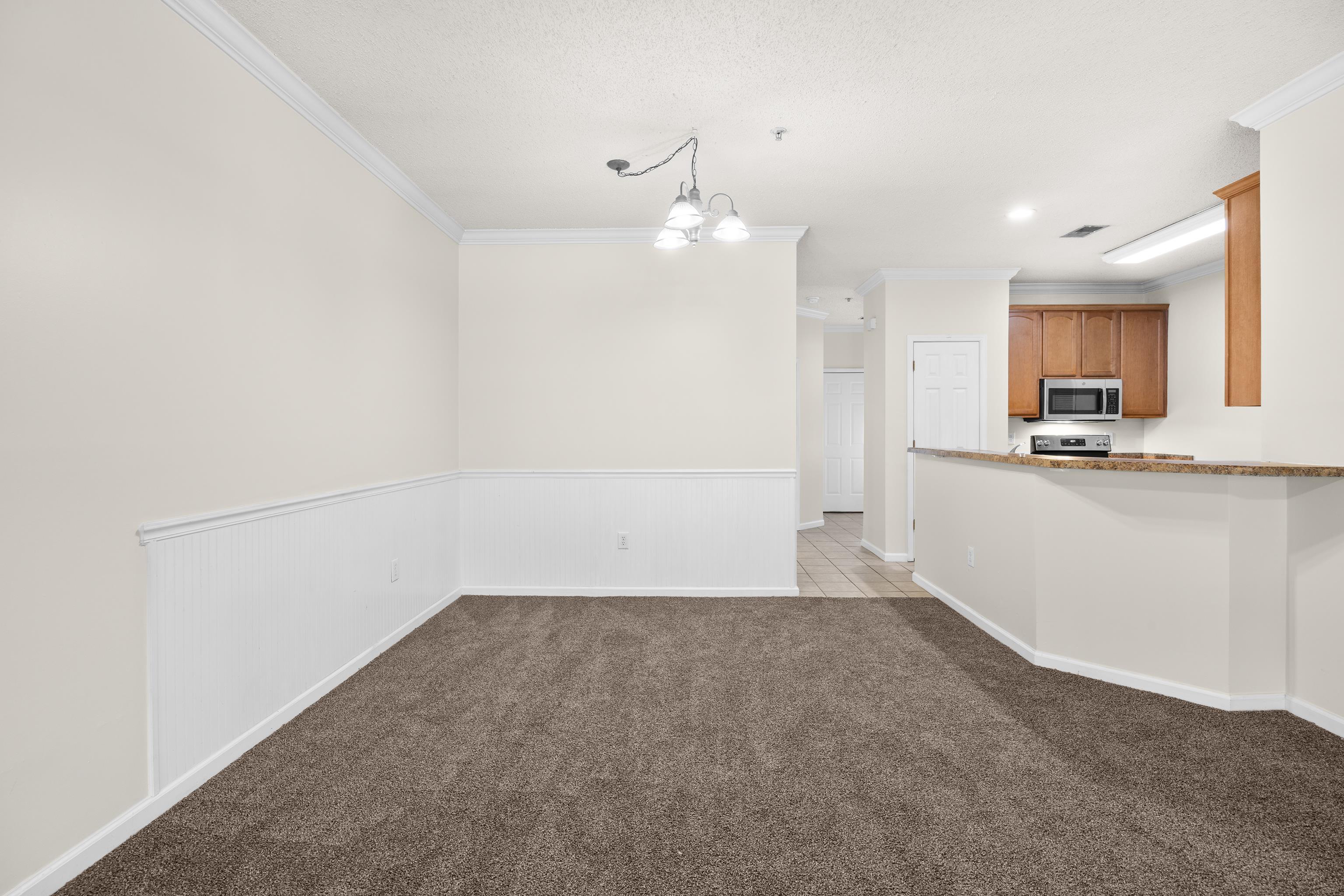 5846 Longwood Dr. Property Photo 23