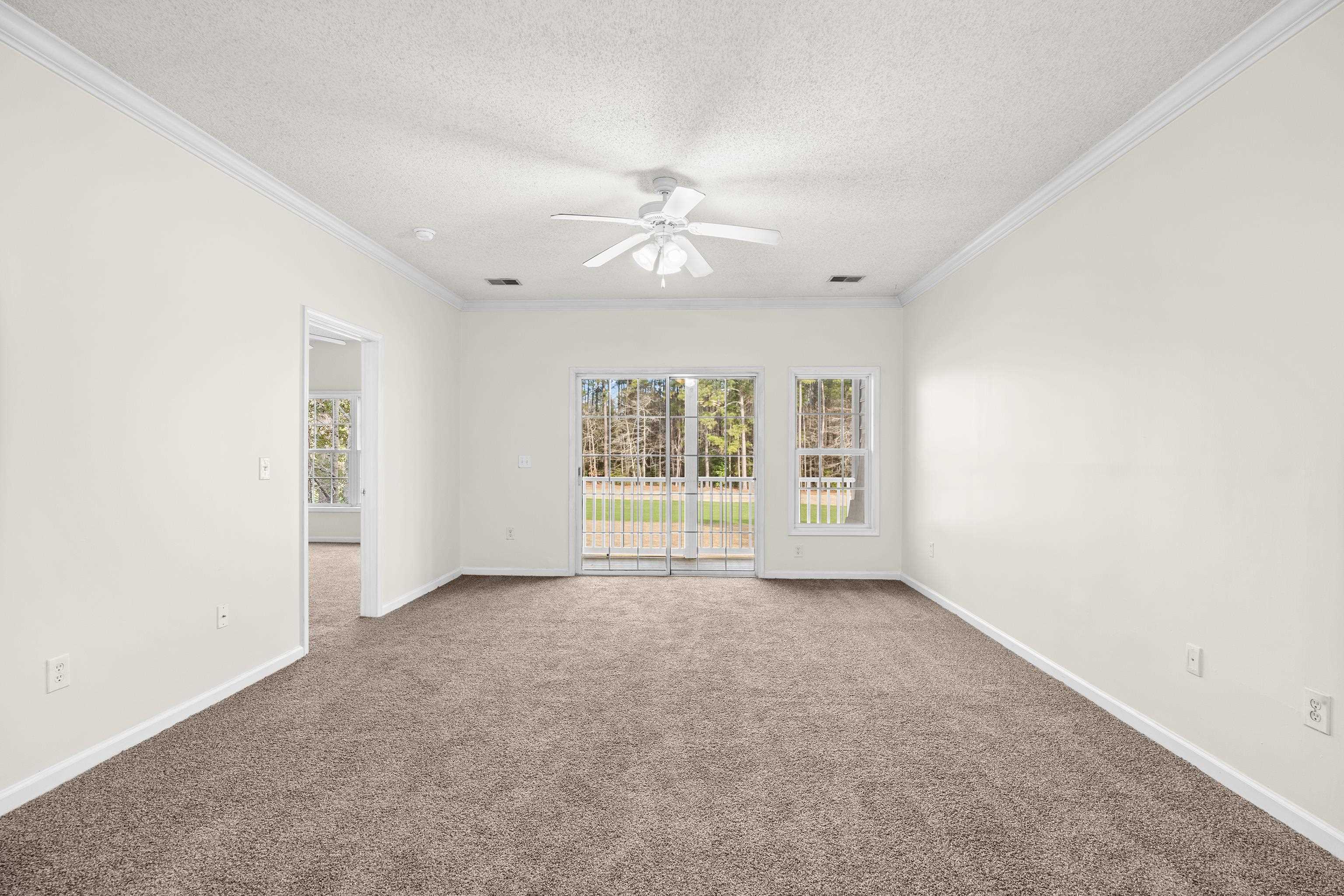 5846 Longwood Dr. Property Photo 27