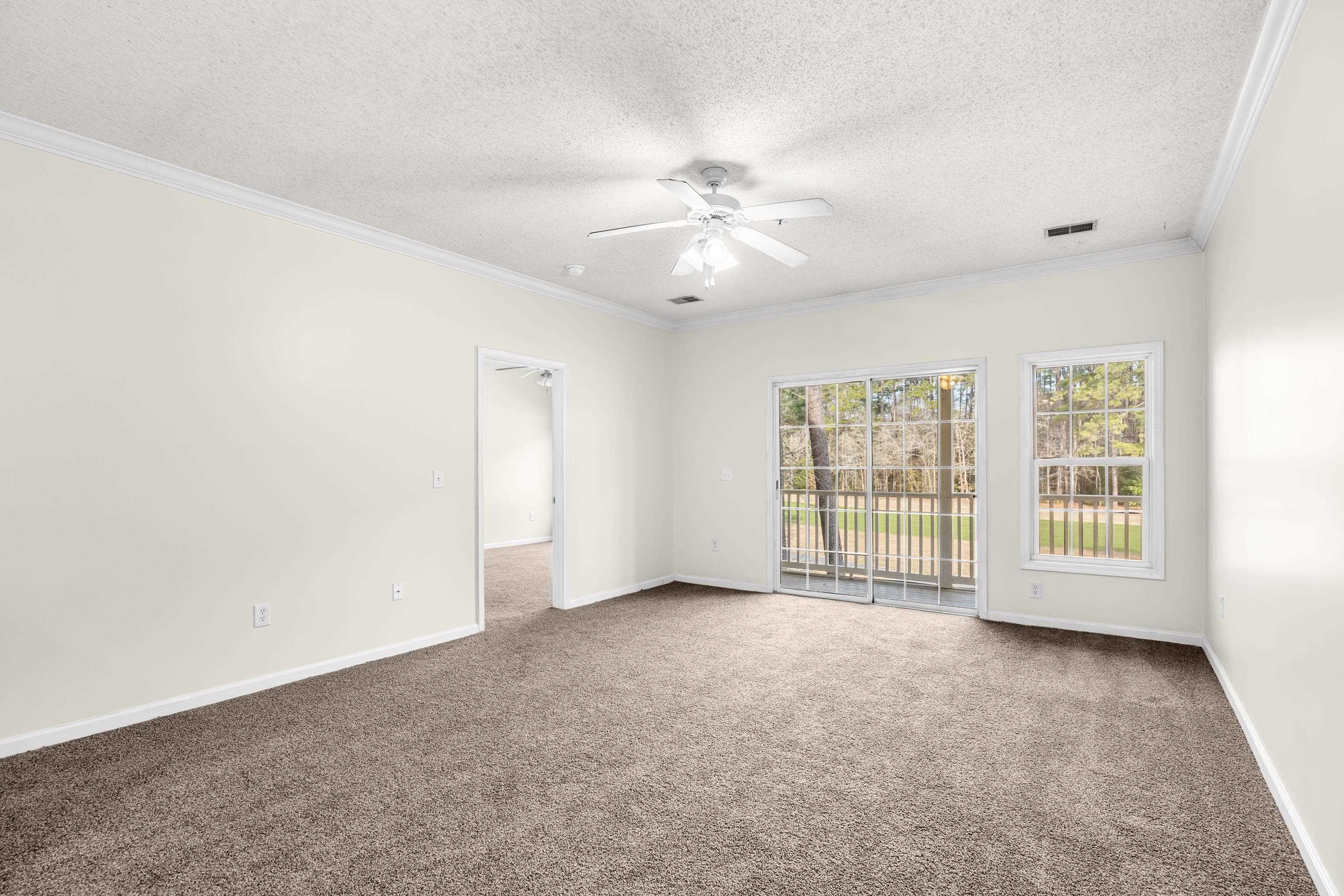 5846 Longwood Dr. Property Photo 28