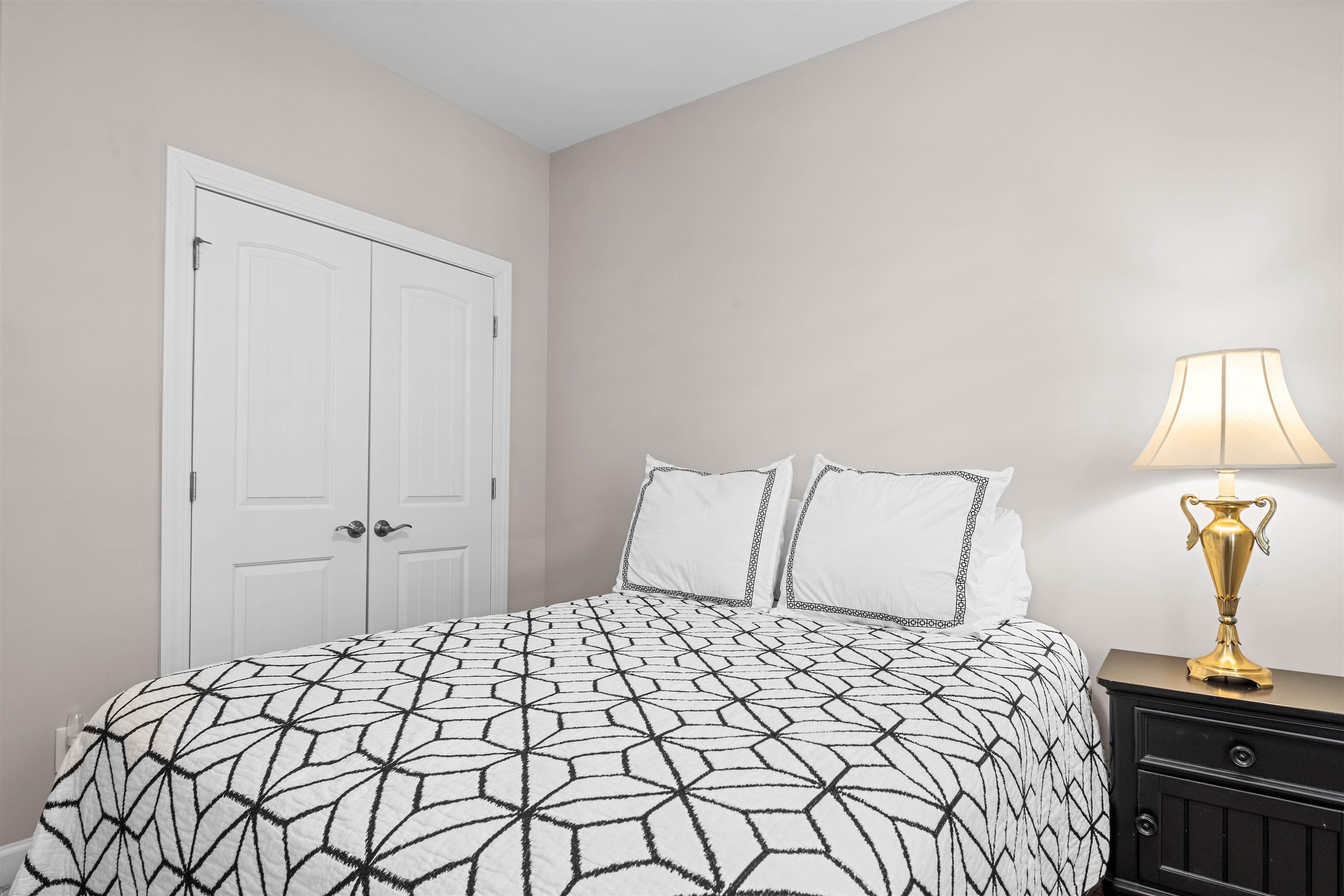 1011 Cascade Loop Property Photo 25