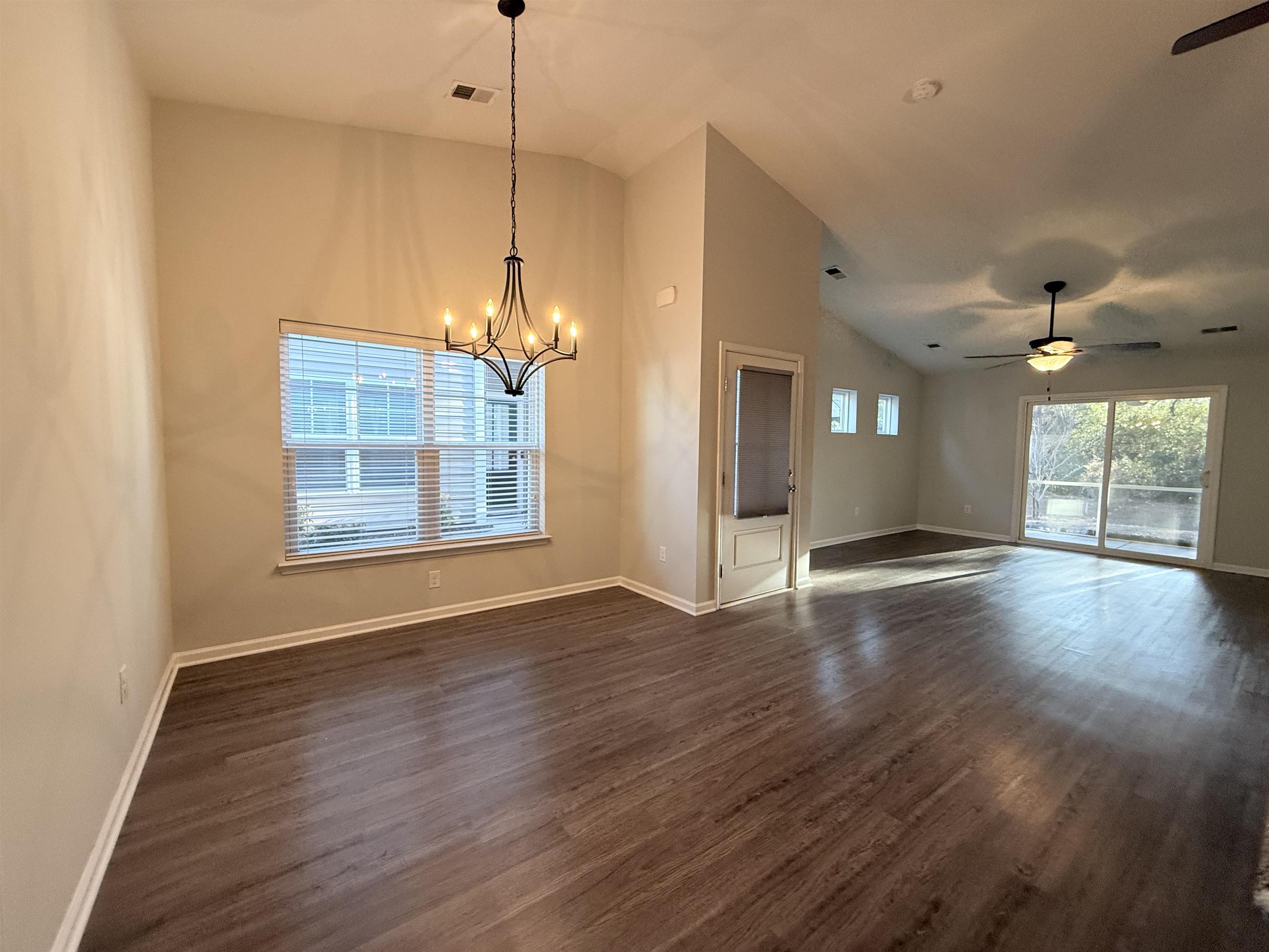 4348 Livorn Loop Property Photo 8