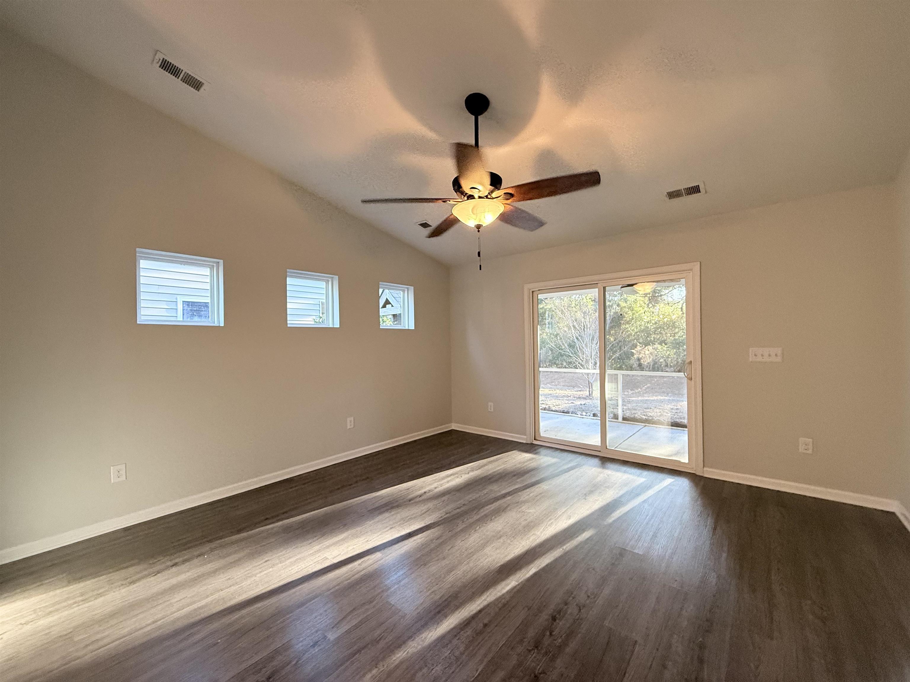 4348 Livorn Loop Property Photo 10