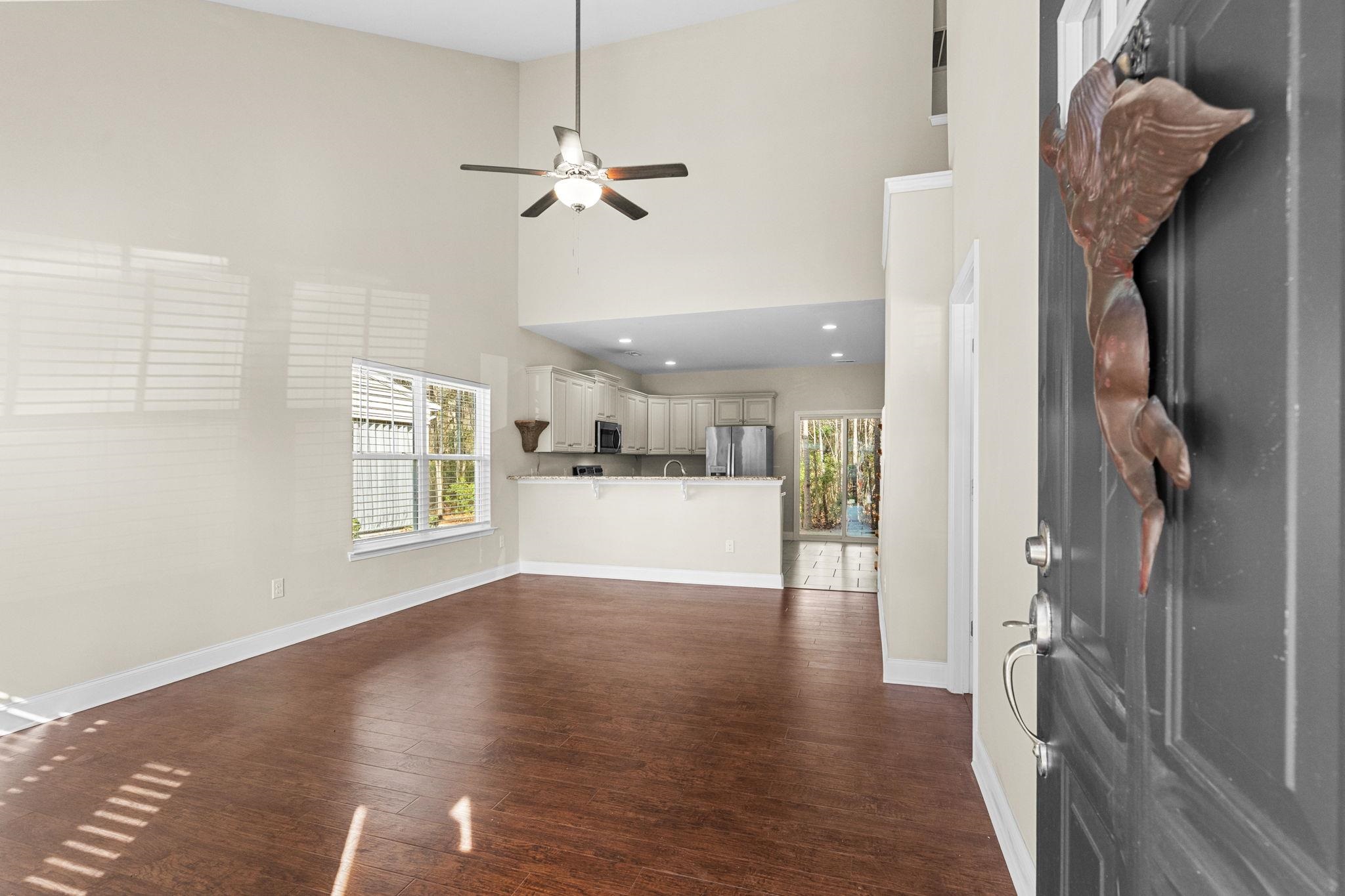 1086 Dinger Ct. Property Photo 5