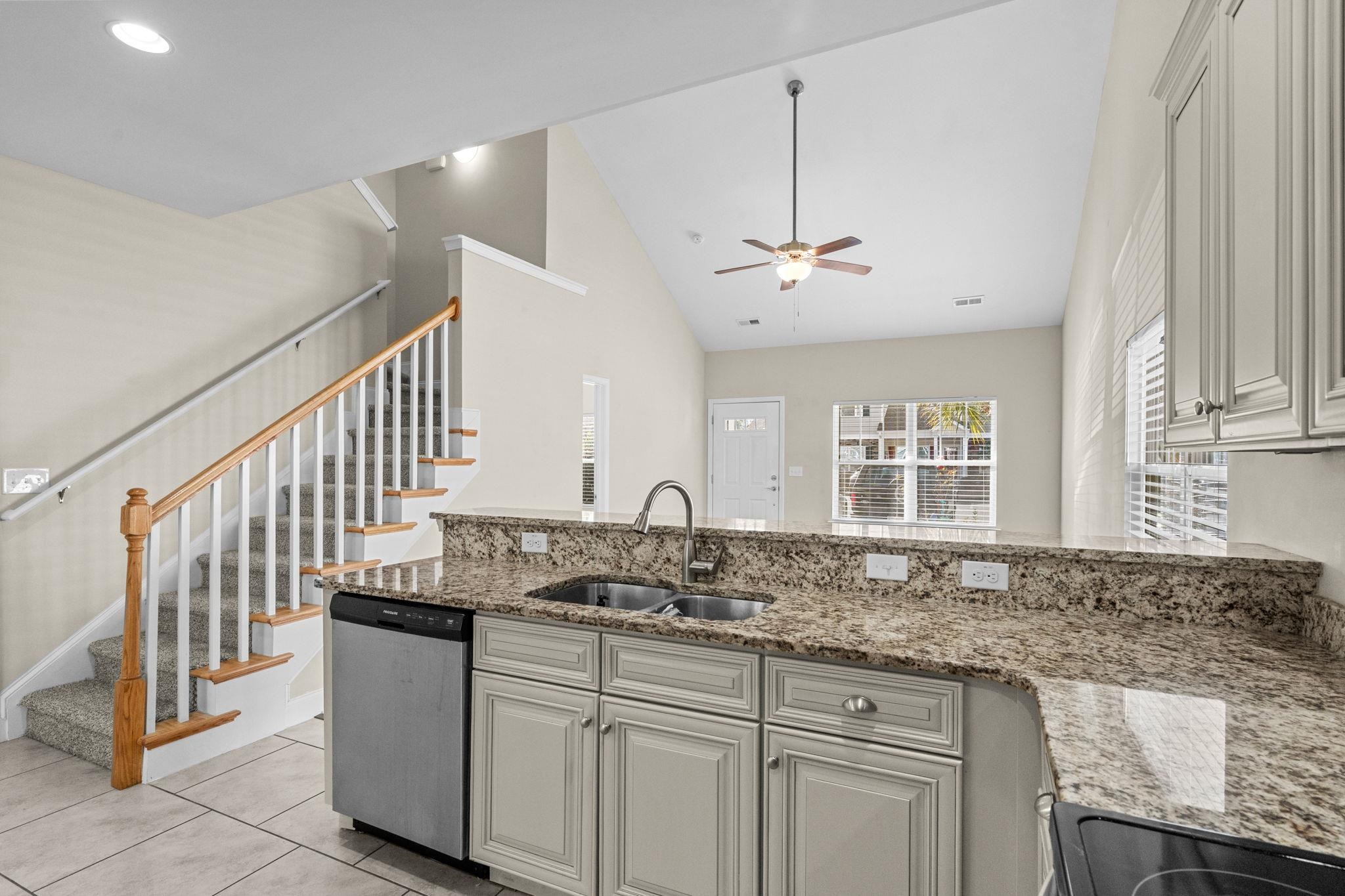 1086 Dinger Ct. Property Photo 19