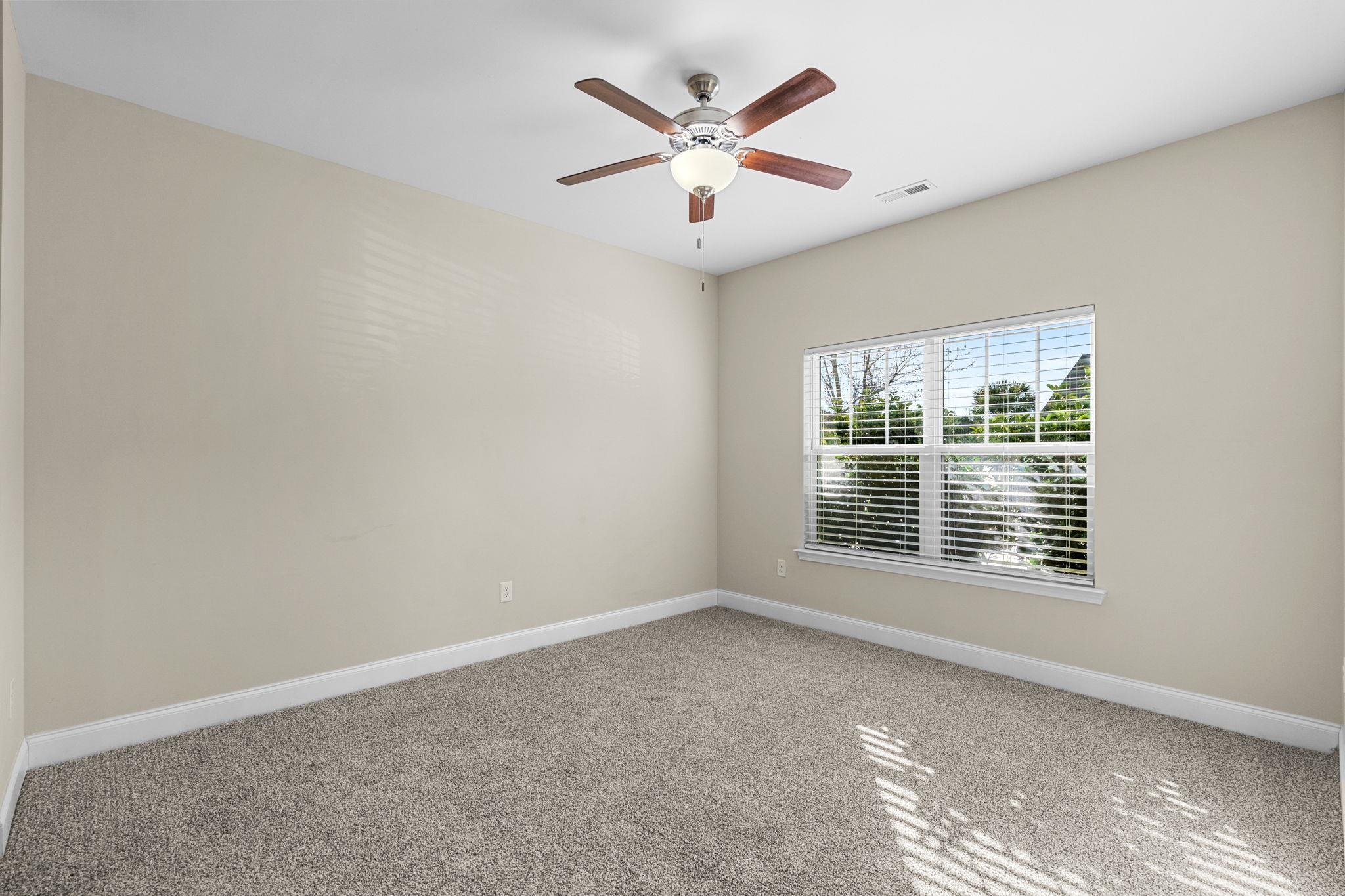 1086 Dinger Ct. Property Photo 21