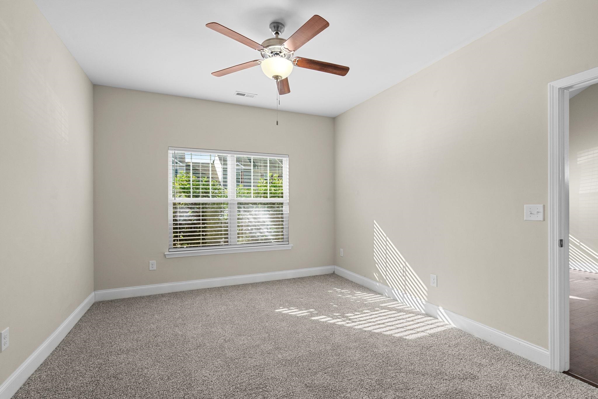 1086 Dinger Ct. Property Photo 22