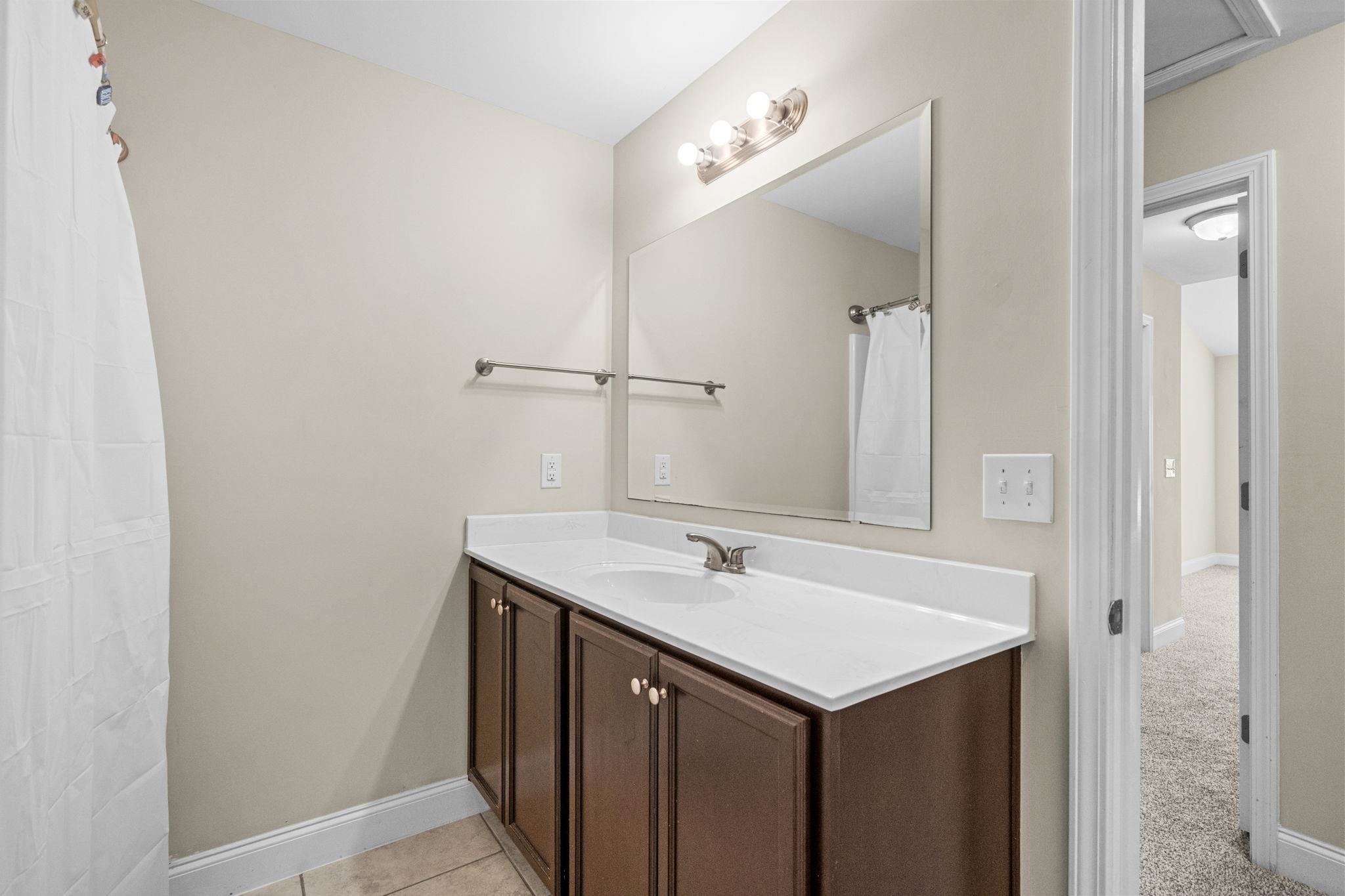 1086 Dinger Ct. Property Photo 28