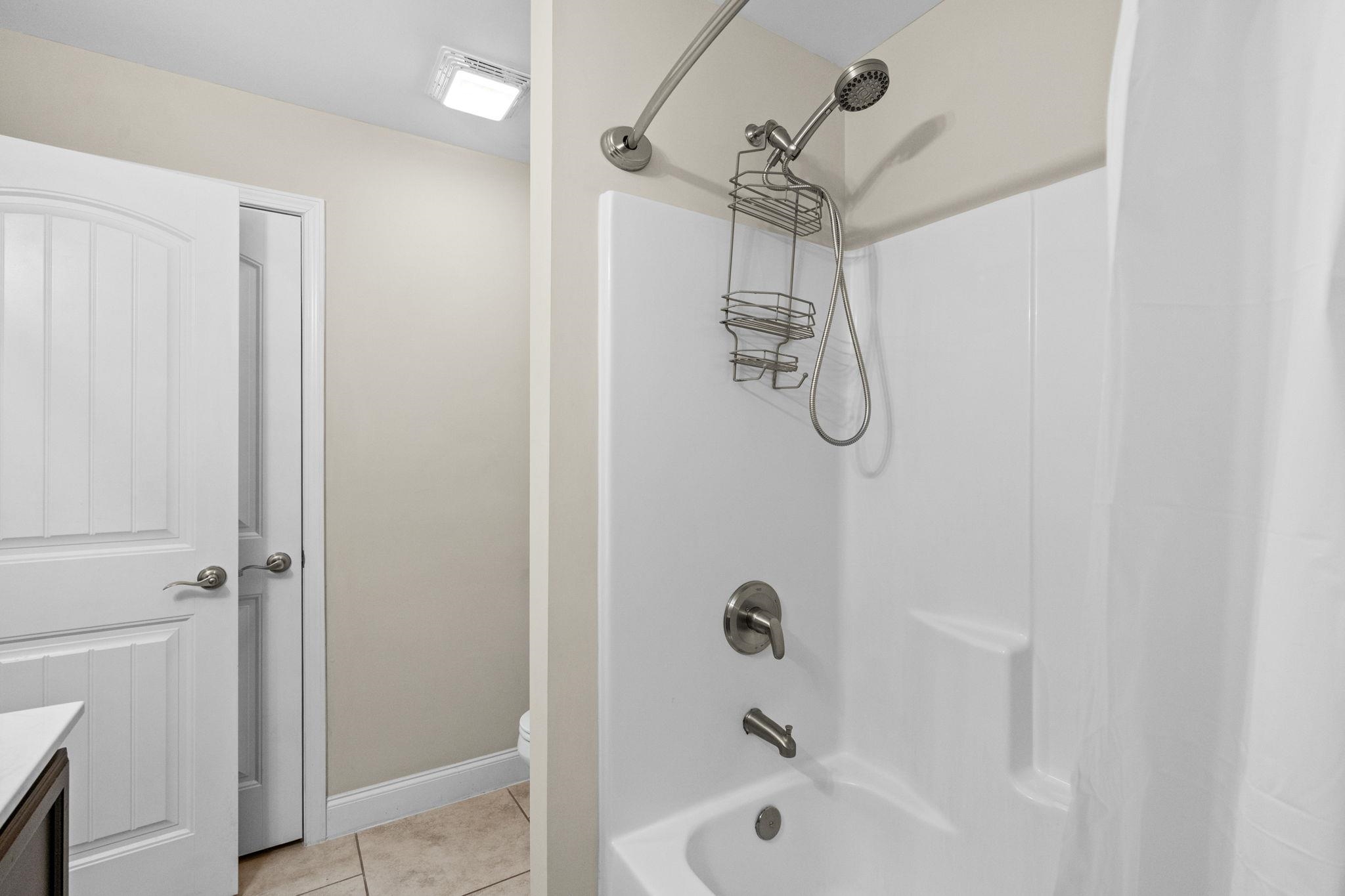 1086 Dinger Ct. Property Photo 29