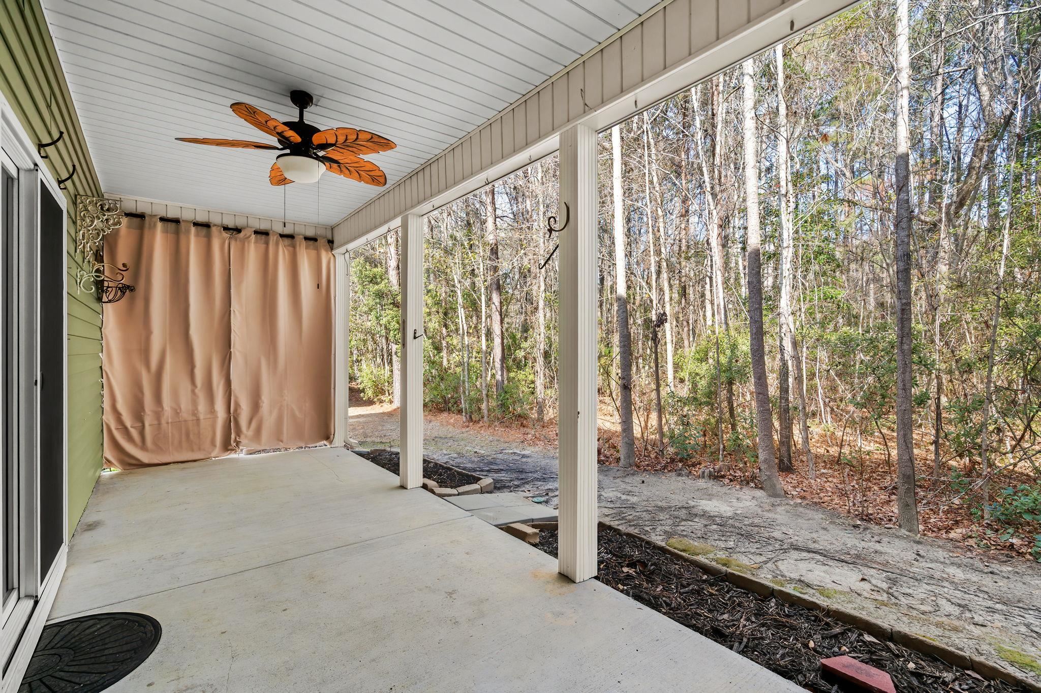 1086 Dinger Ct. Property Photo 34
