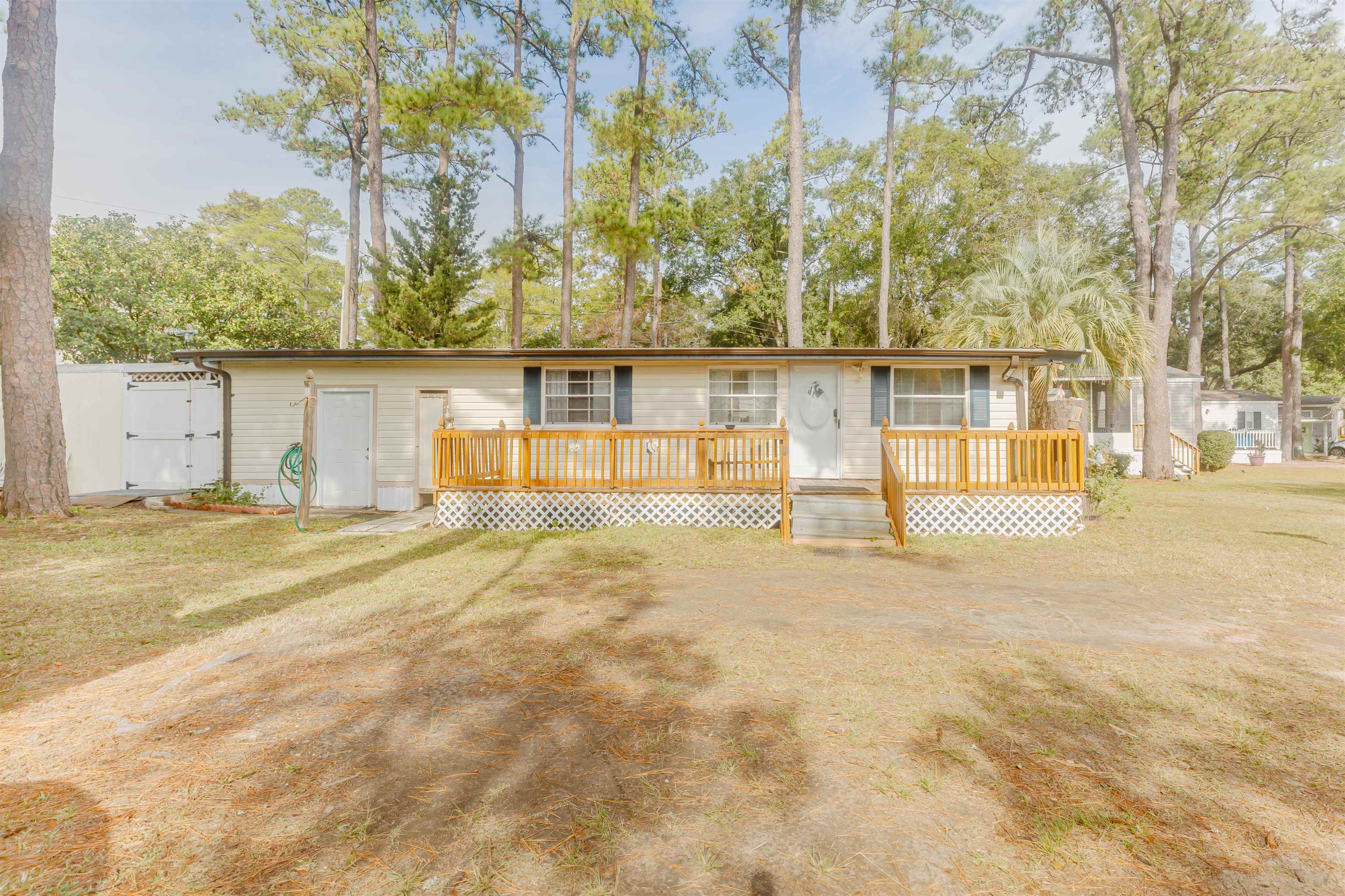 382 W Canal St. Property Photo 1