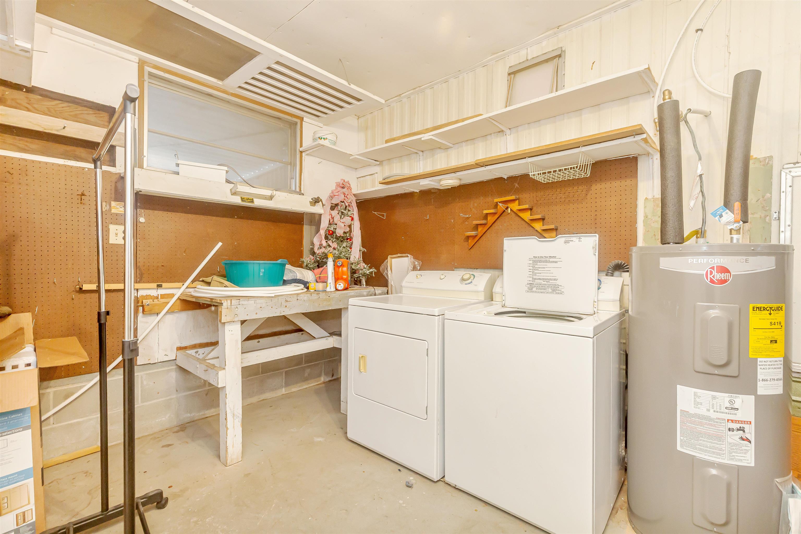 382 W Canal St. Property Photo 10
