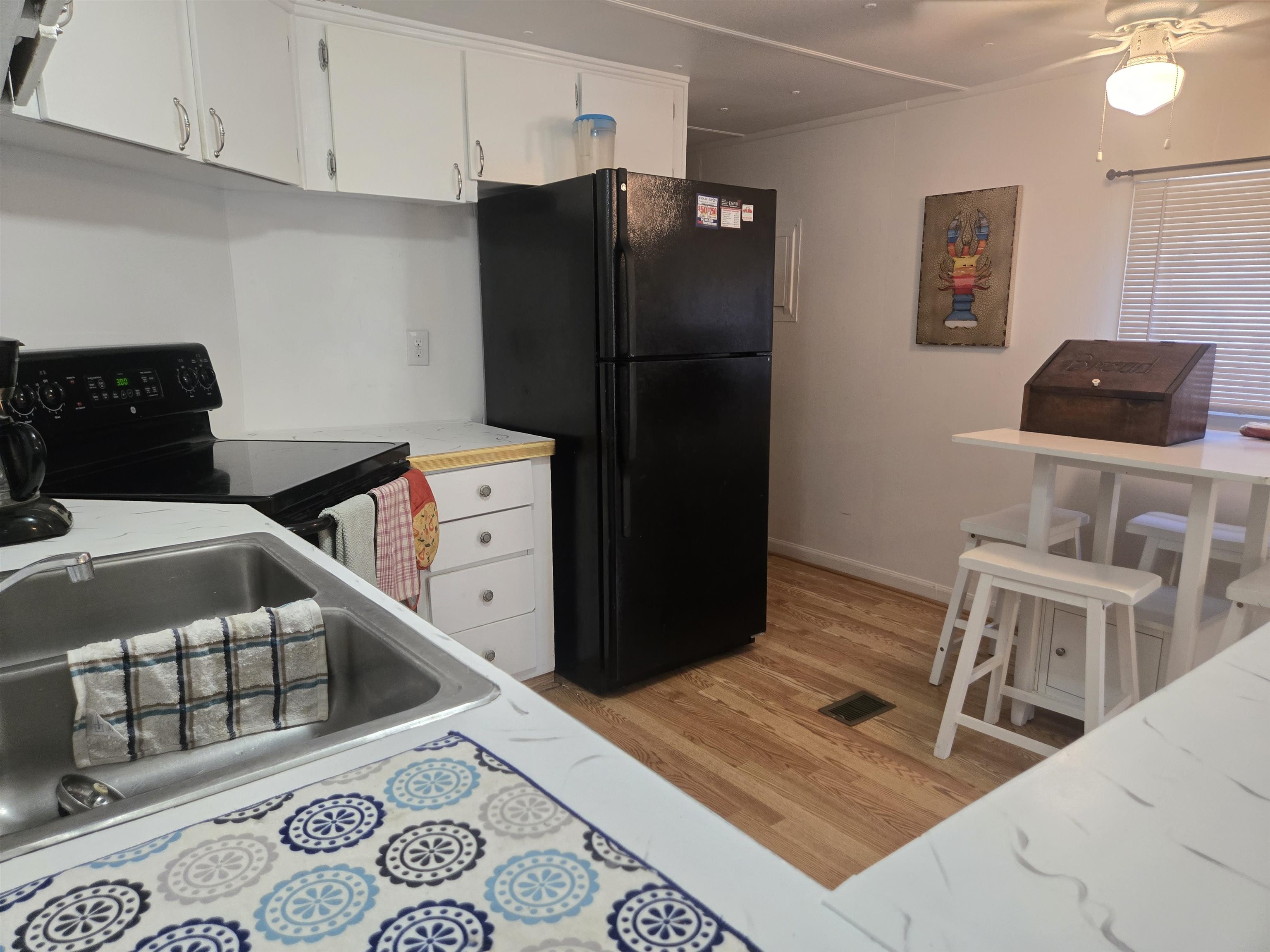 382 W Canal St. Property Photo 18