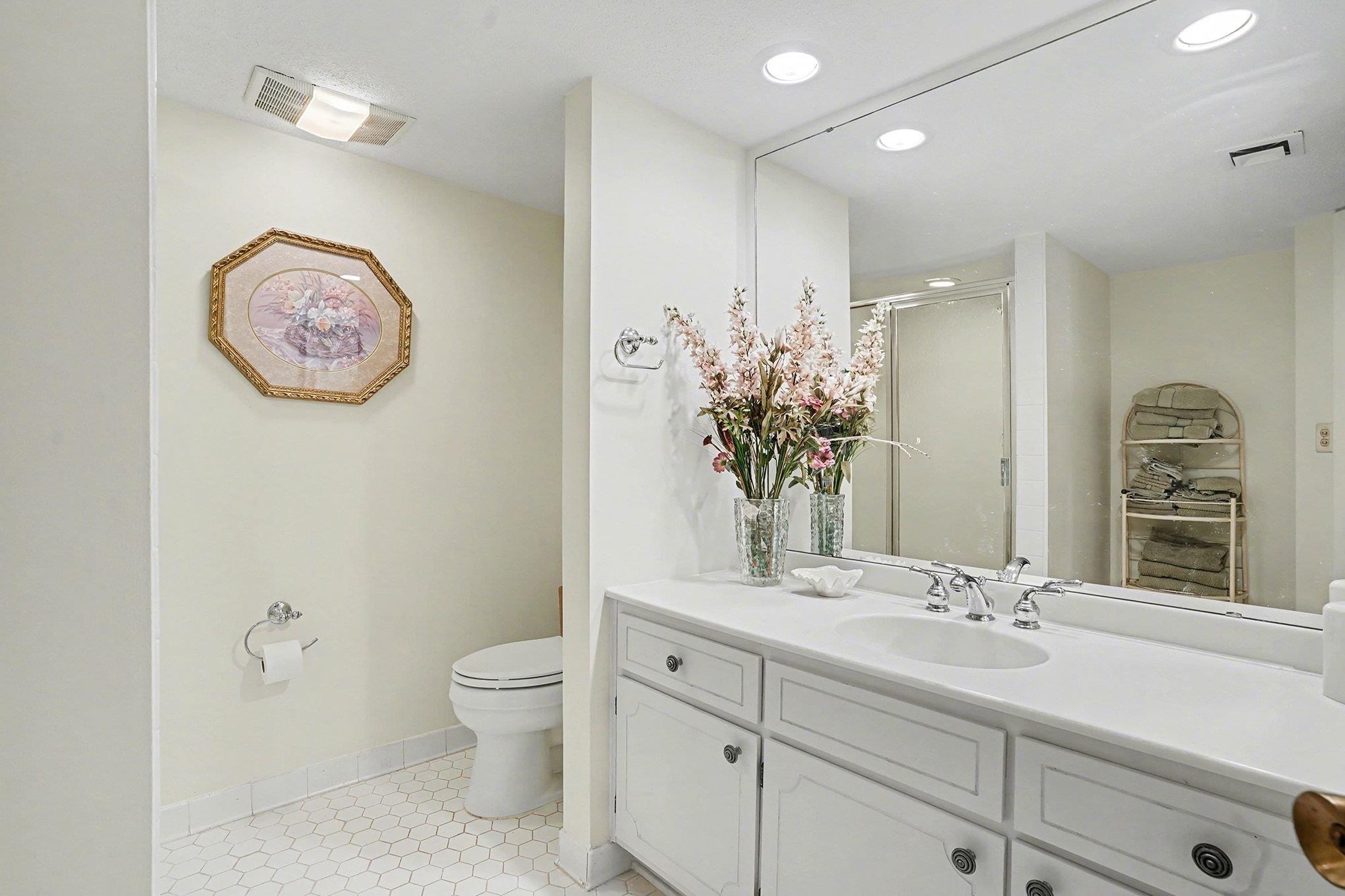 9650 Shore Dr. Property Photo 16