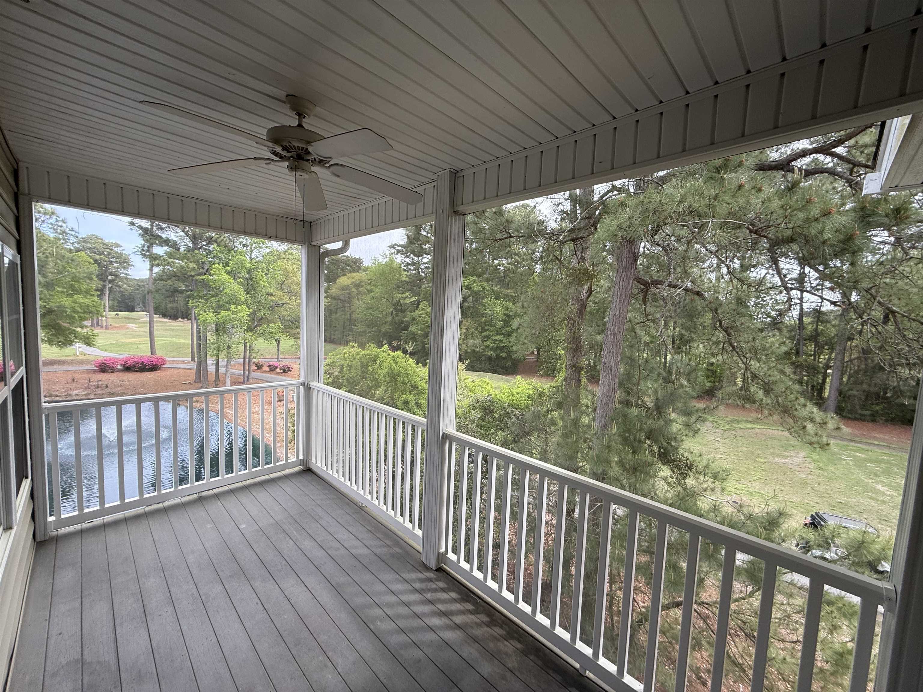 5828 Longwood Dr. Property Photo 13