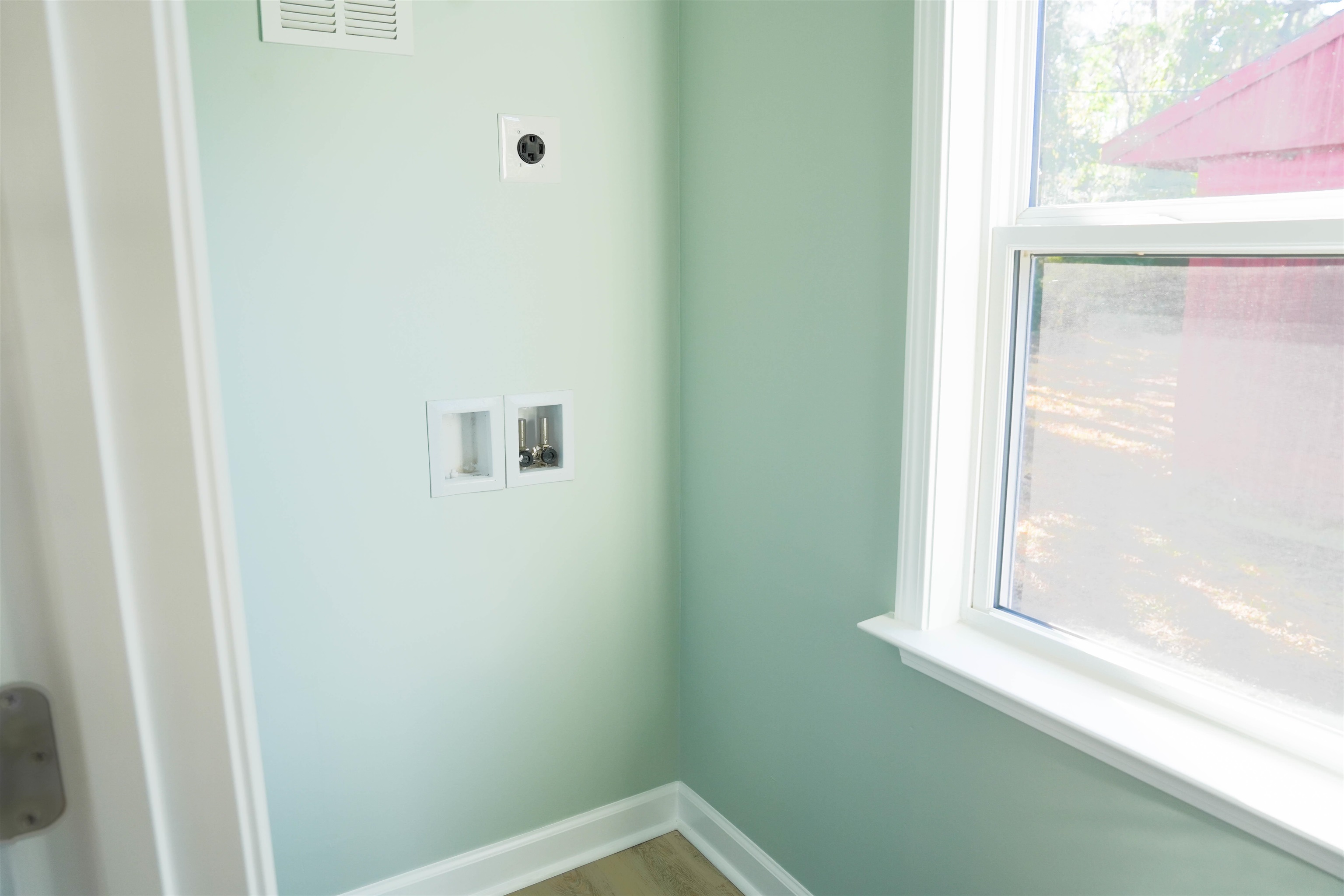 1104 Ragin St. Property Photo 7