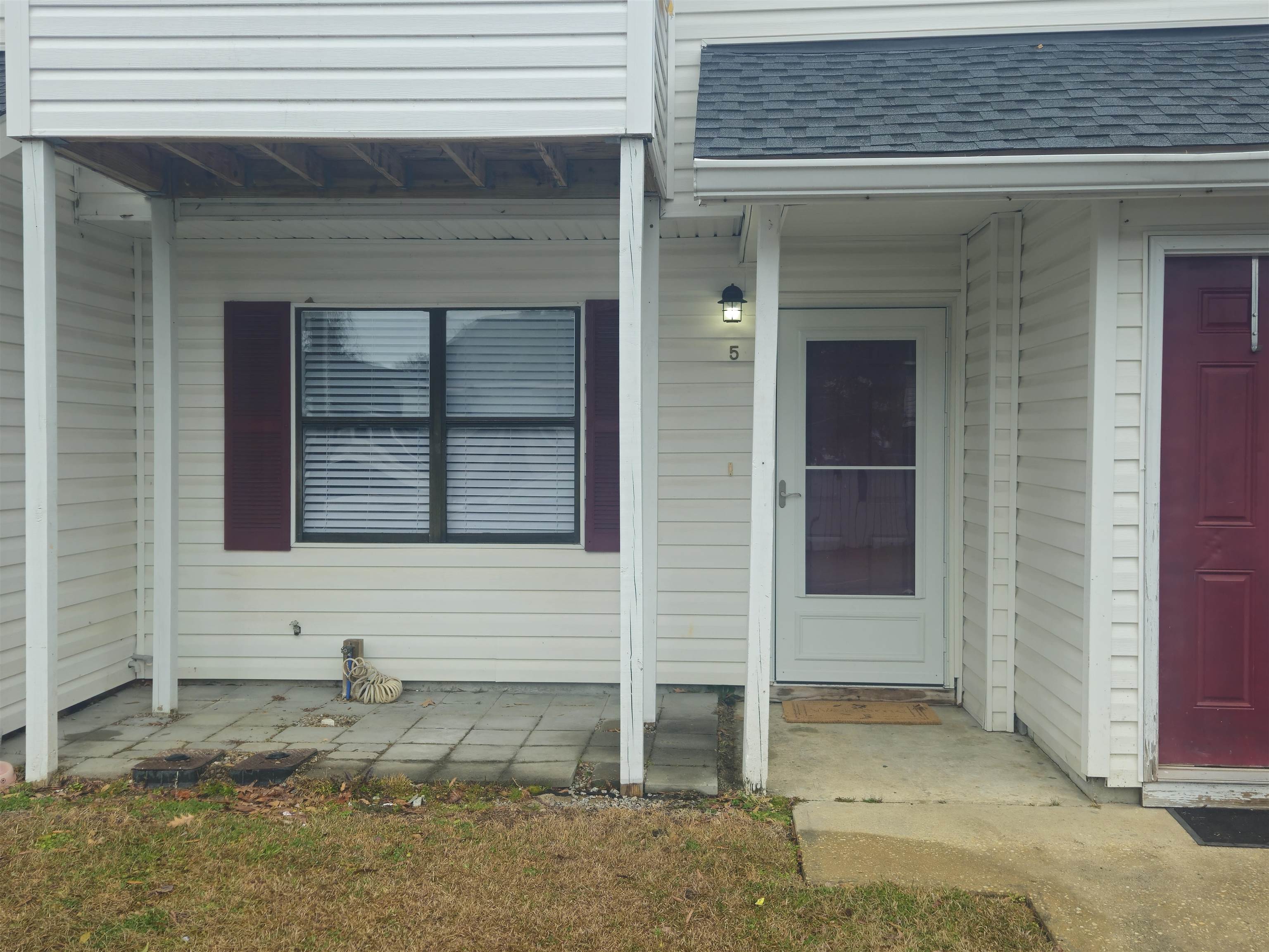 209 Cedar St. Property Photo 1