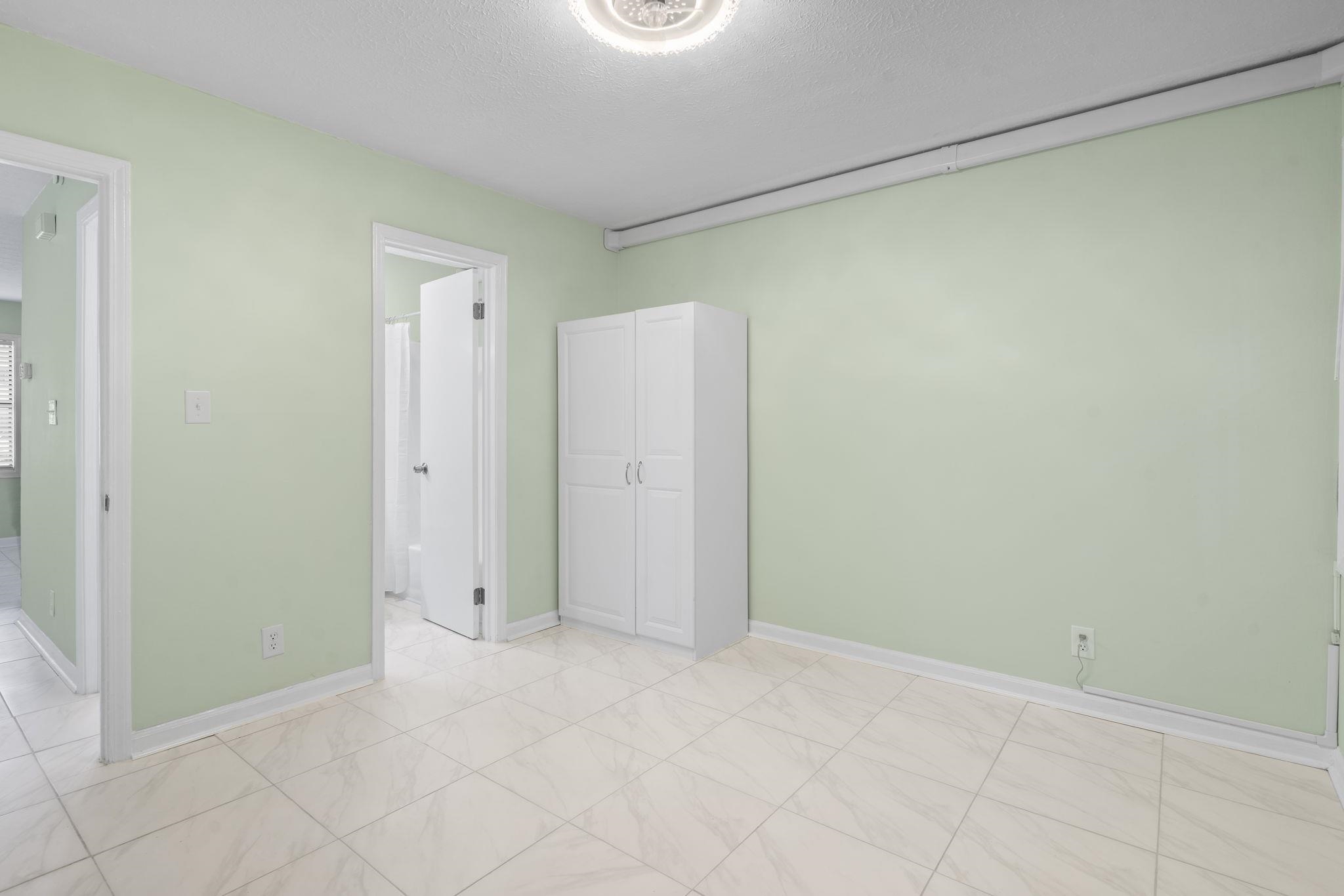 209 Cedar St. Property Photo 5
