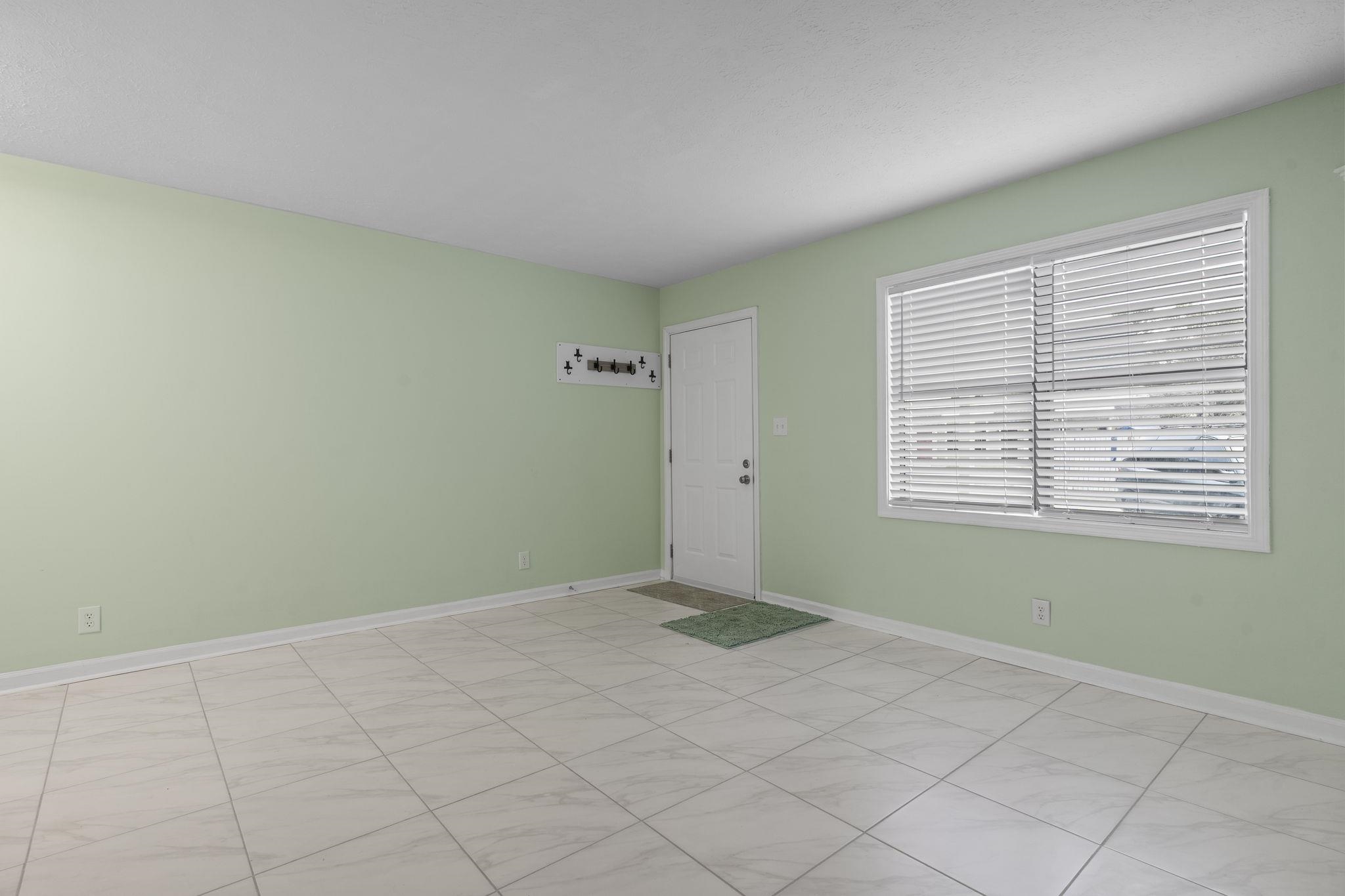 209 Cedar St. Property Photo 10