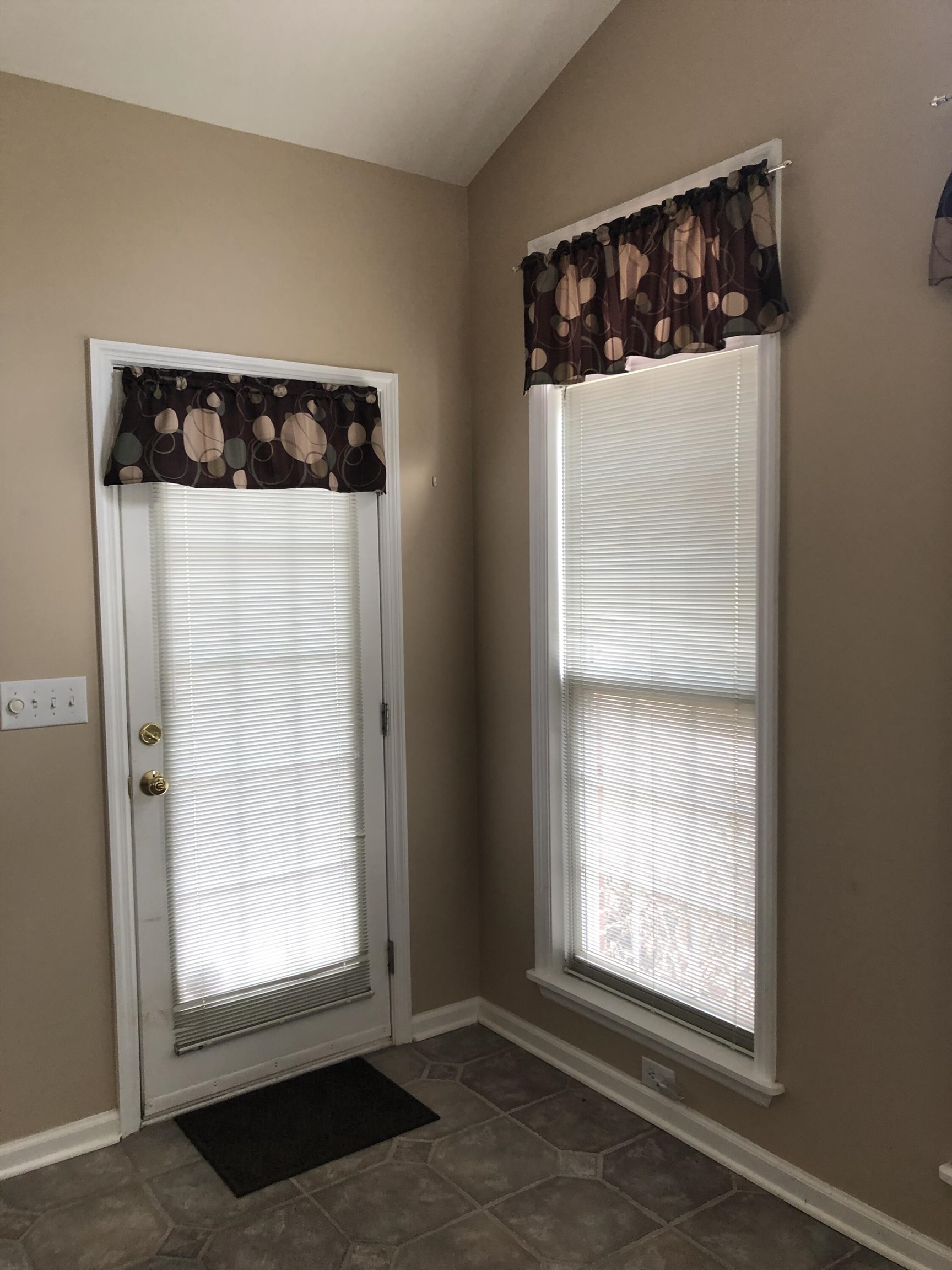 3635 Cedar Creek Run Property Photo 13