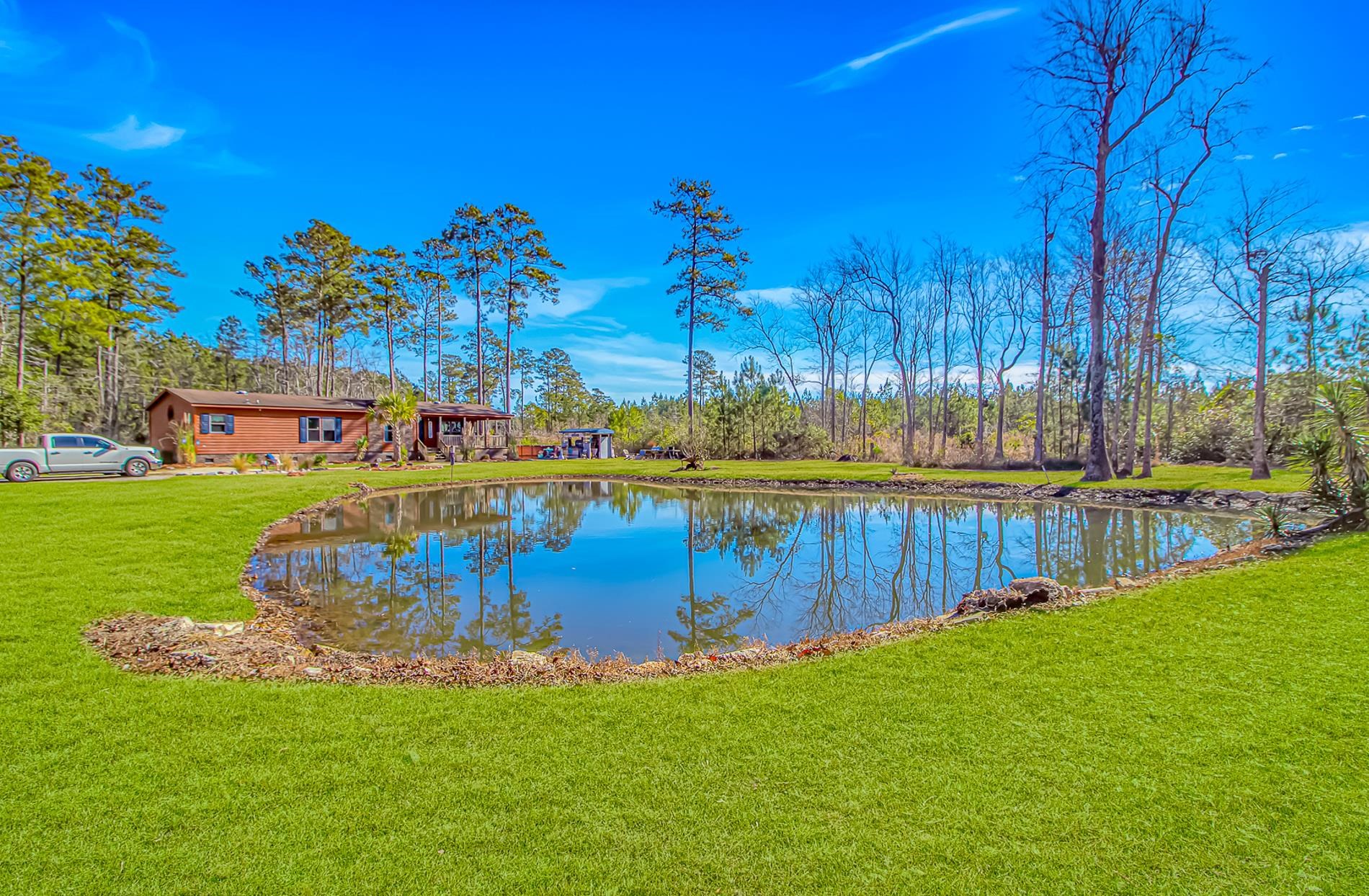 81 Silver Pond Ln Property Photo 2