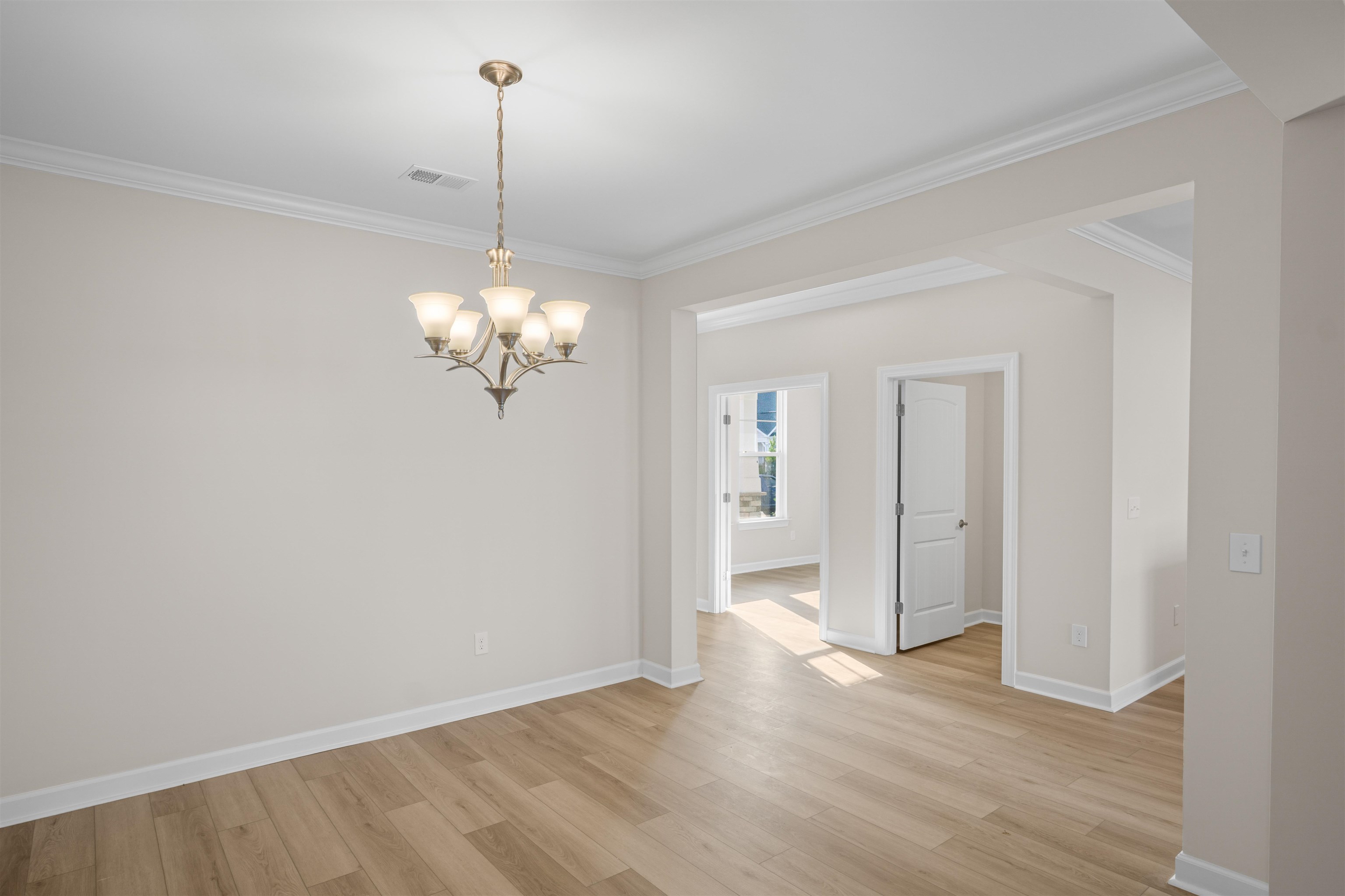 2040 Woodrush Loop Property Photo 18