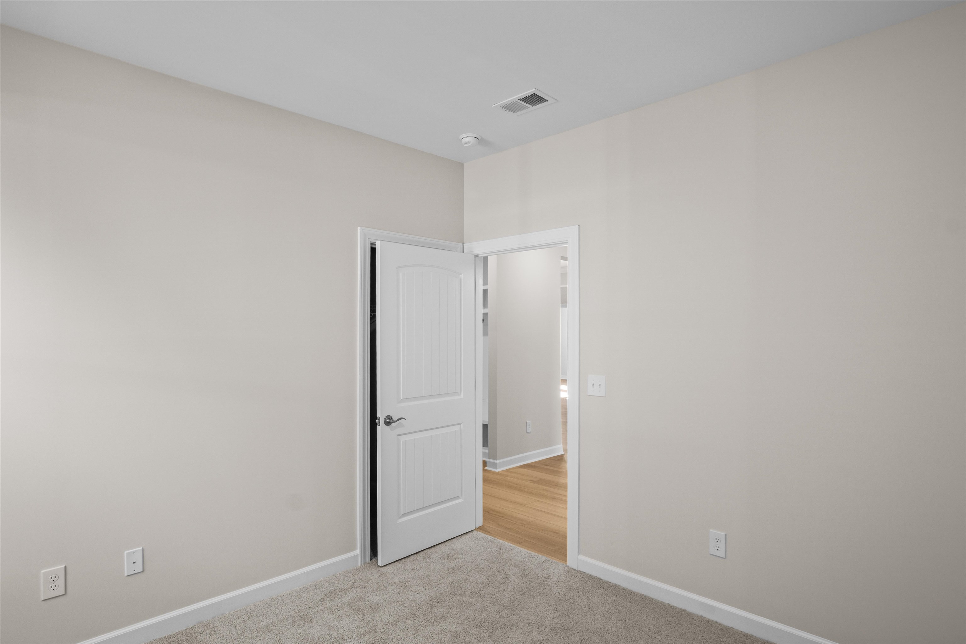 2040 Woodrush Loop Property Photo 21