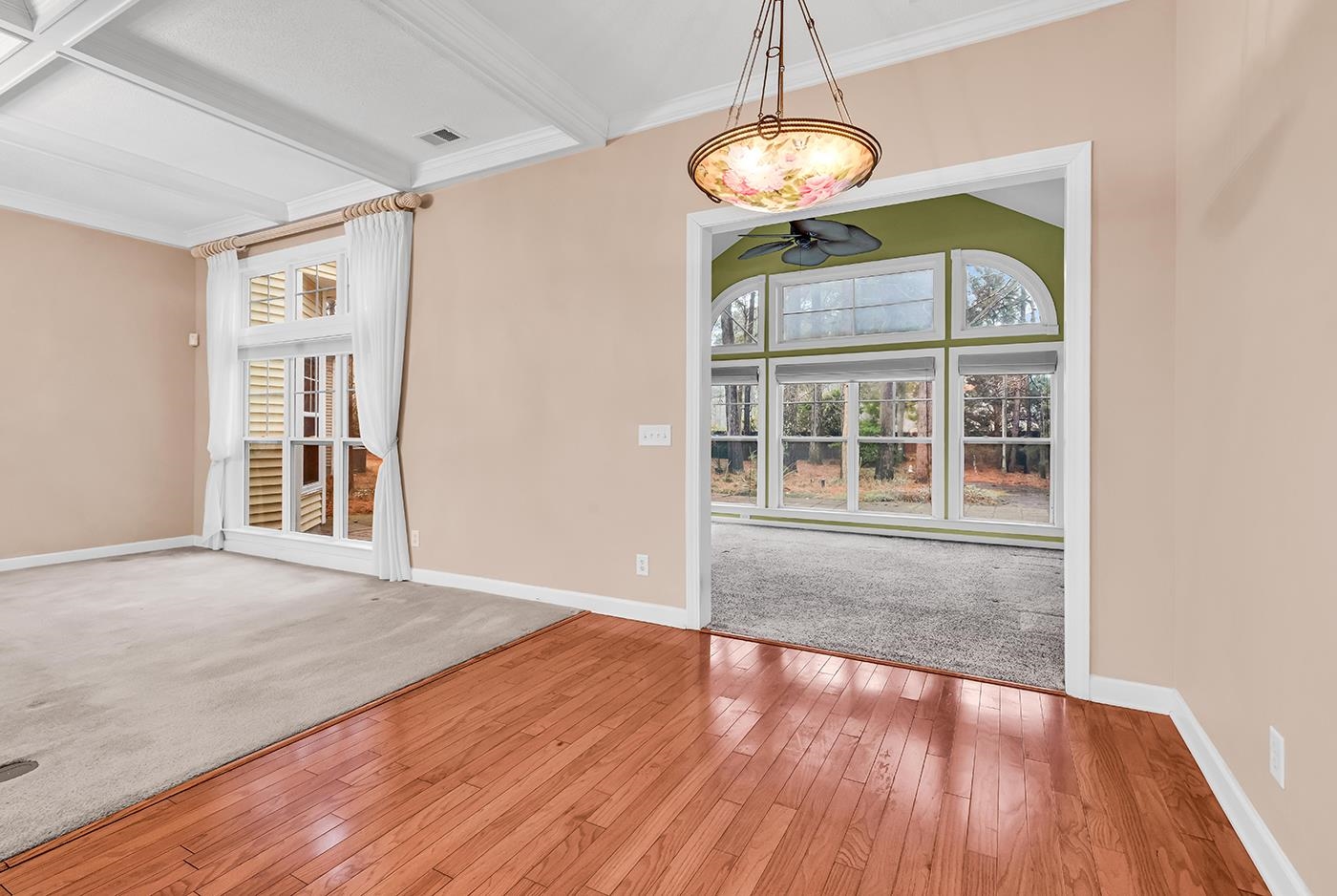 486 Camden Circle Property Photo 12