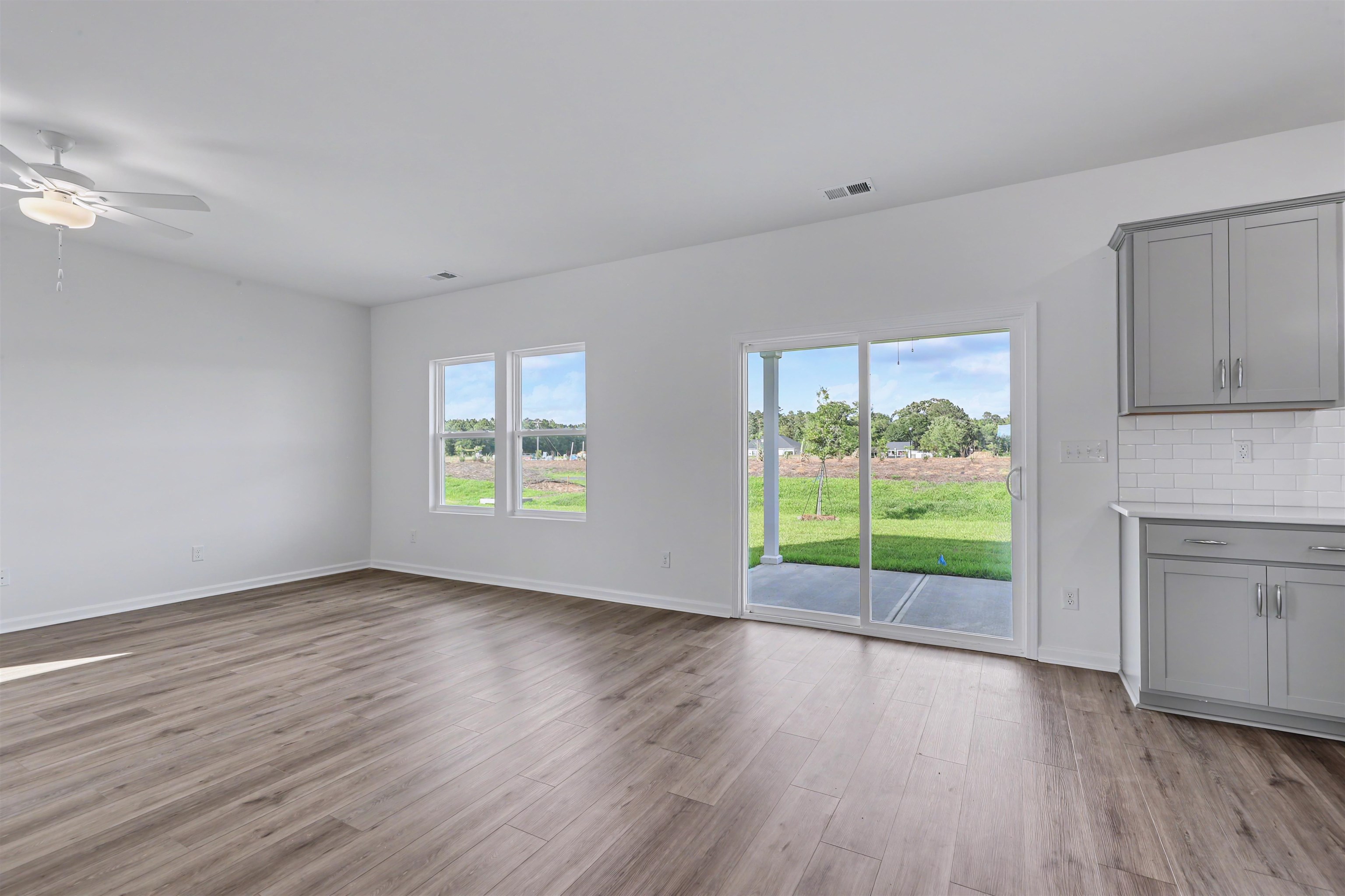 452 Atamasco Ct. Property Photo 14