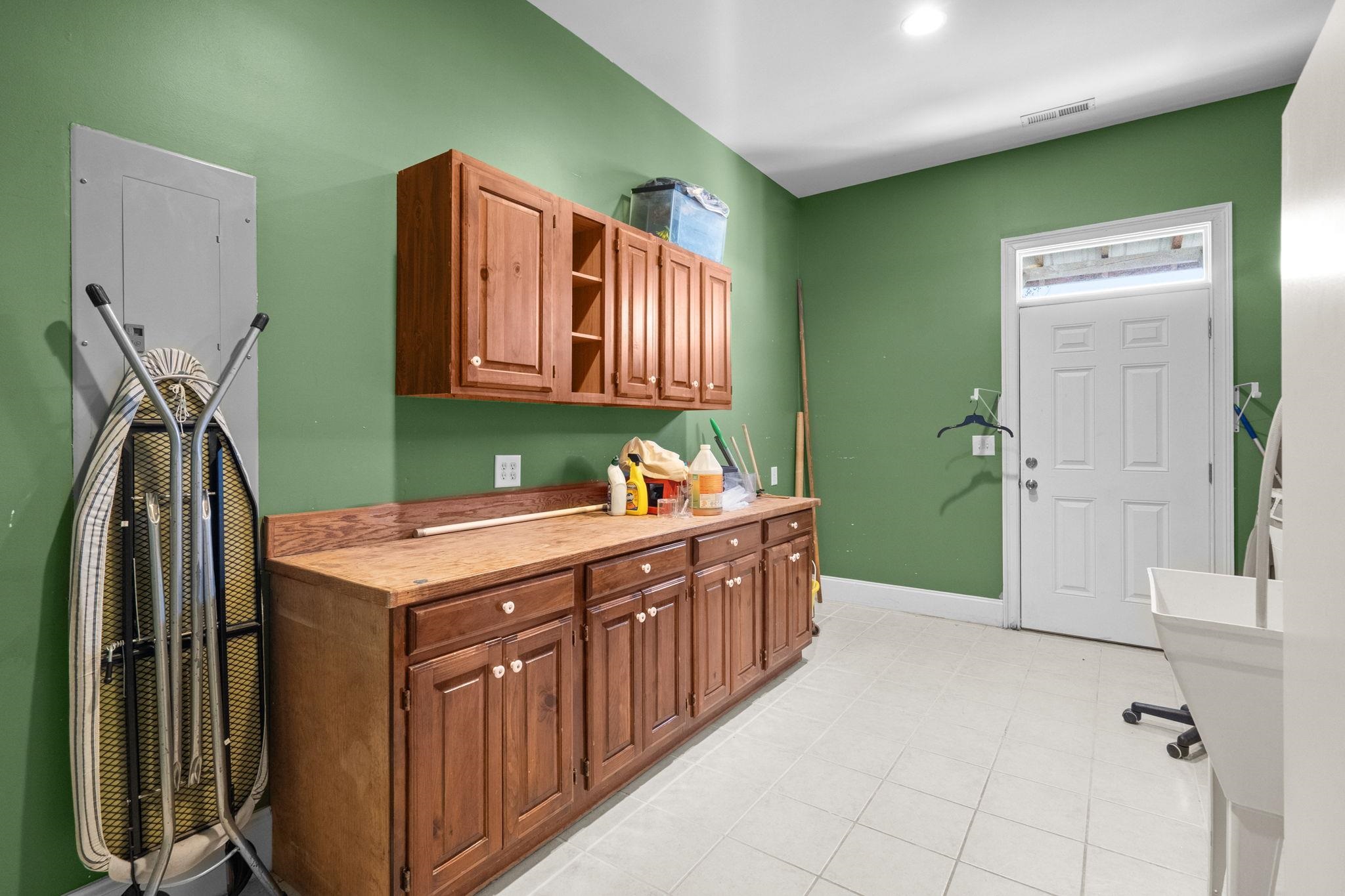 2950 Monaca Dr. Property Photo 27