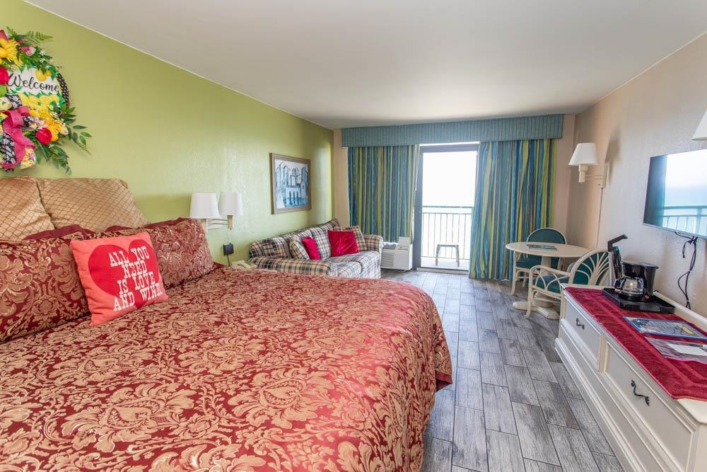 2207 S Ocean Blvd. Property Photo 10