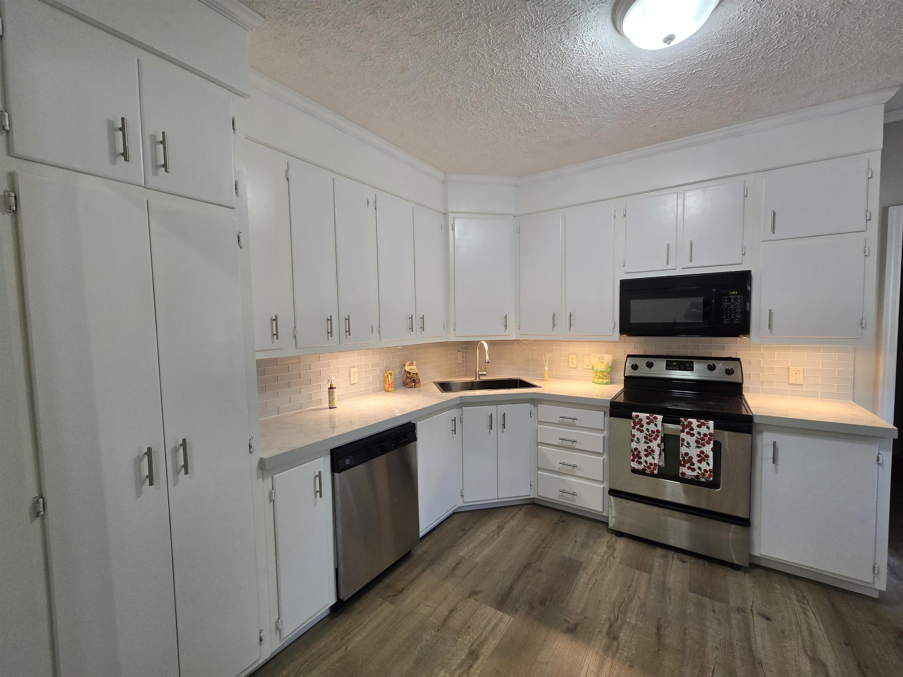 517 Porter Dr. Property Photo 16