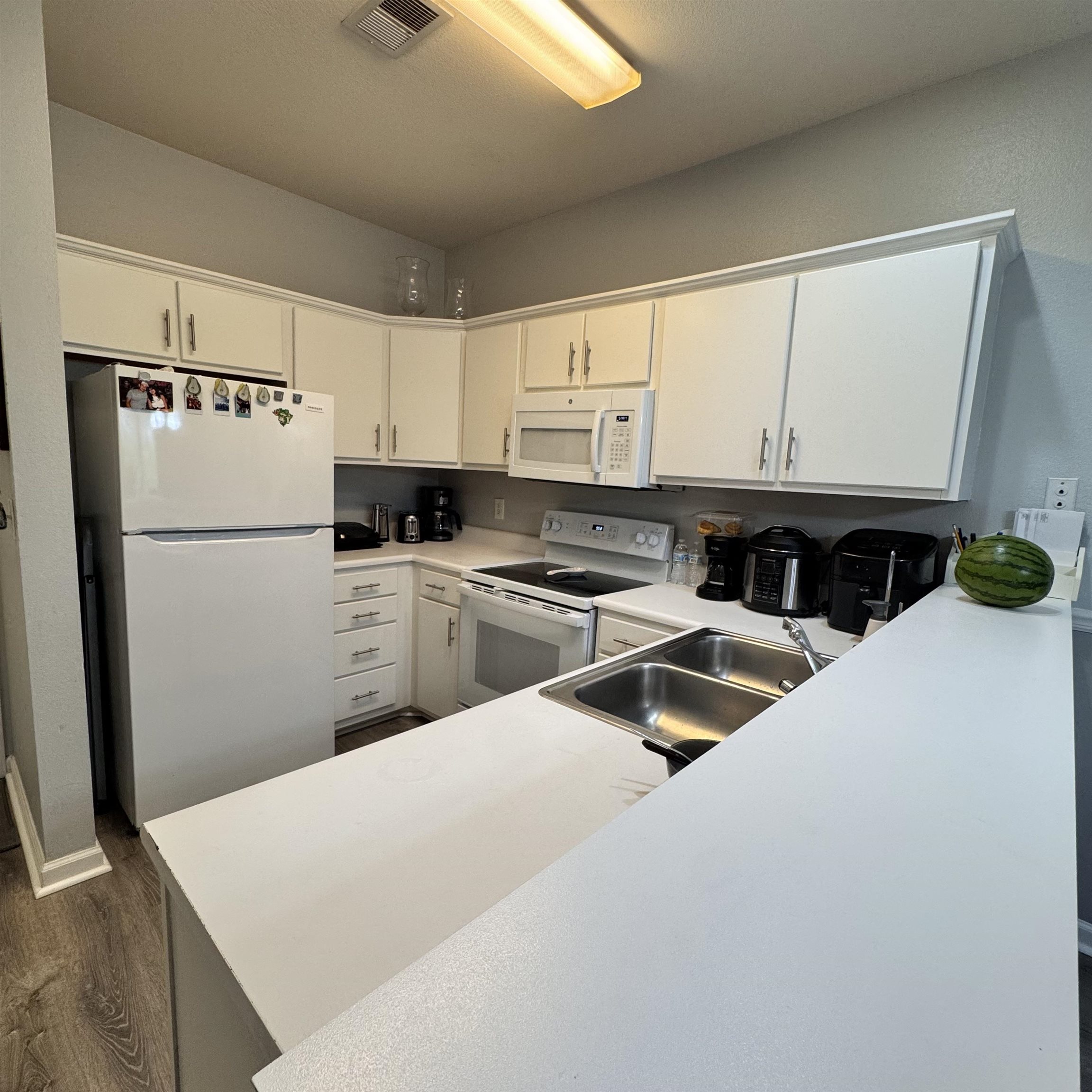 1294 River Oaks Dr. Property Photo 10