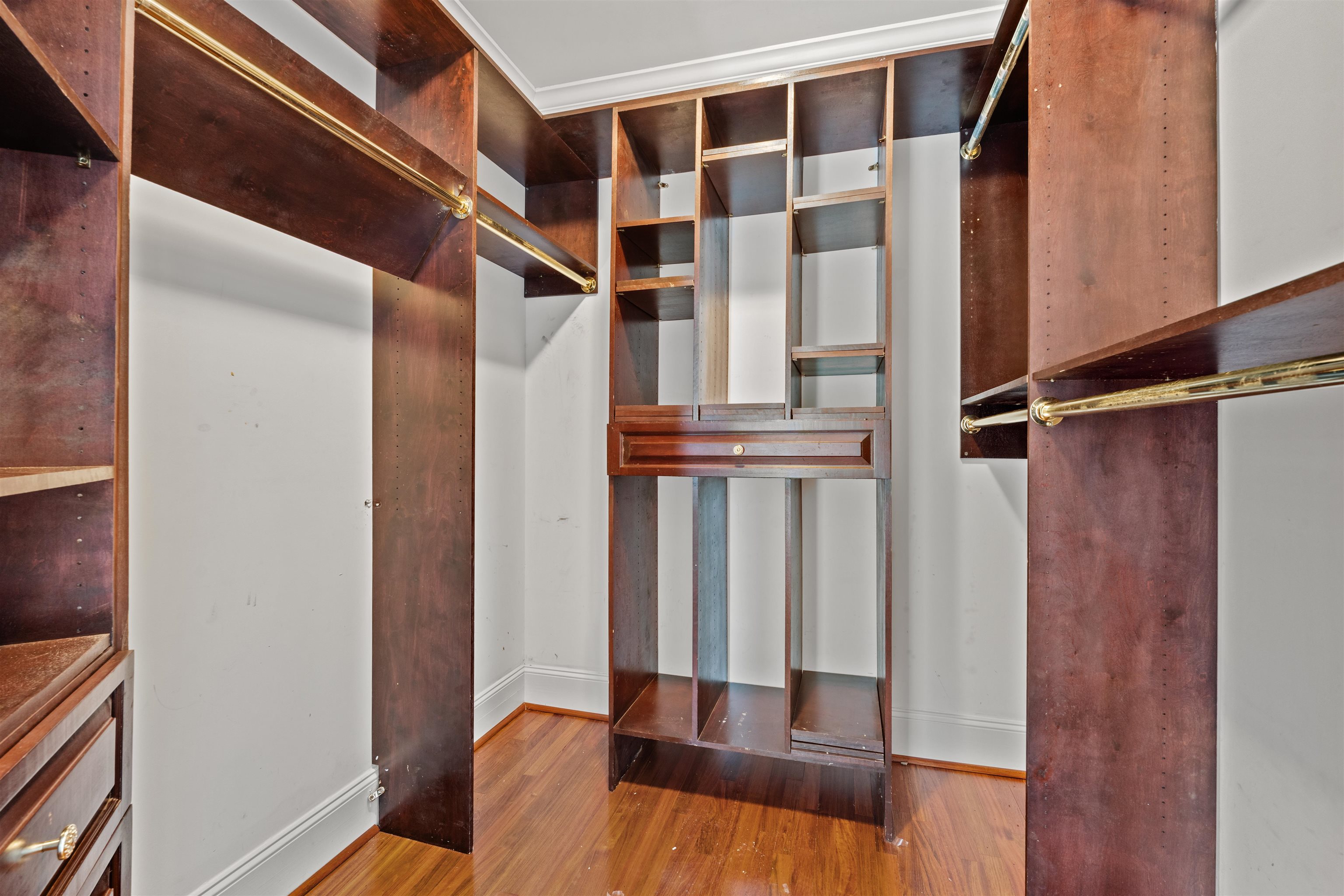 101 Greenwich Dr. Property Photo 17