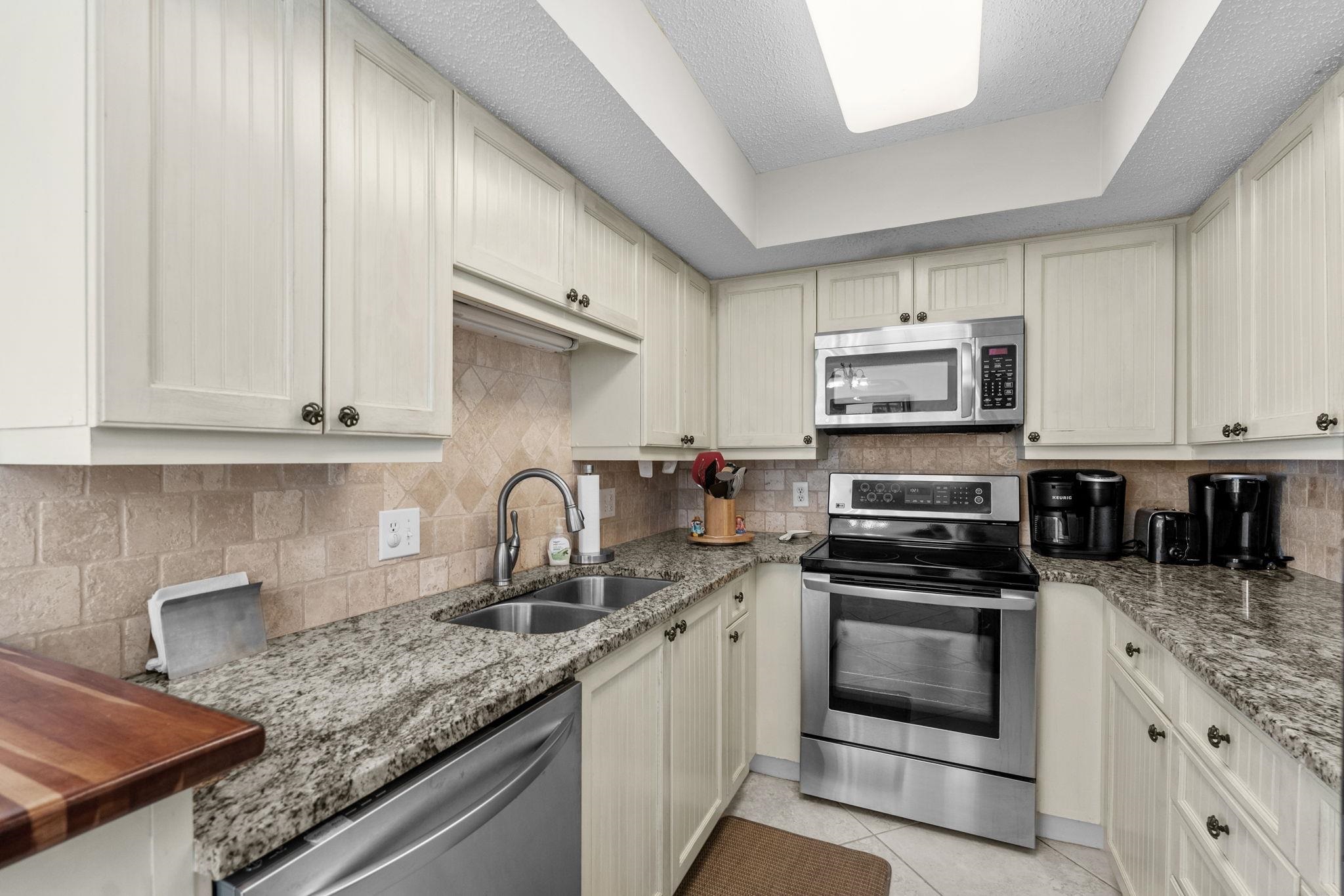 201 S Ocean Blvd. Property Photo 5