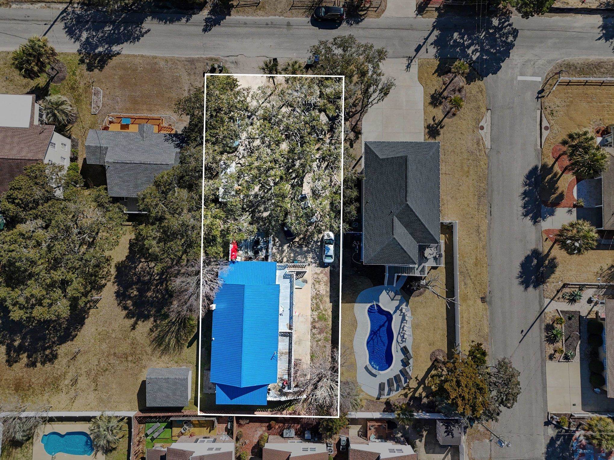 1710 Holly Dr. Property Photo 5