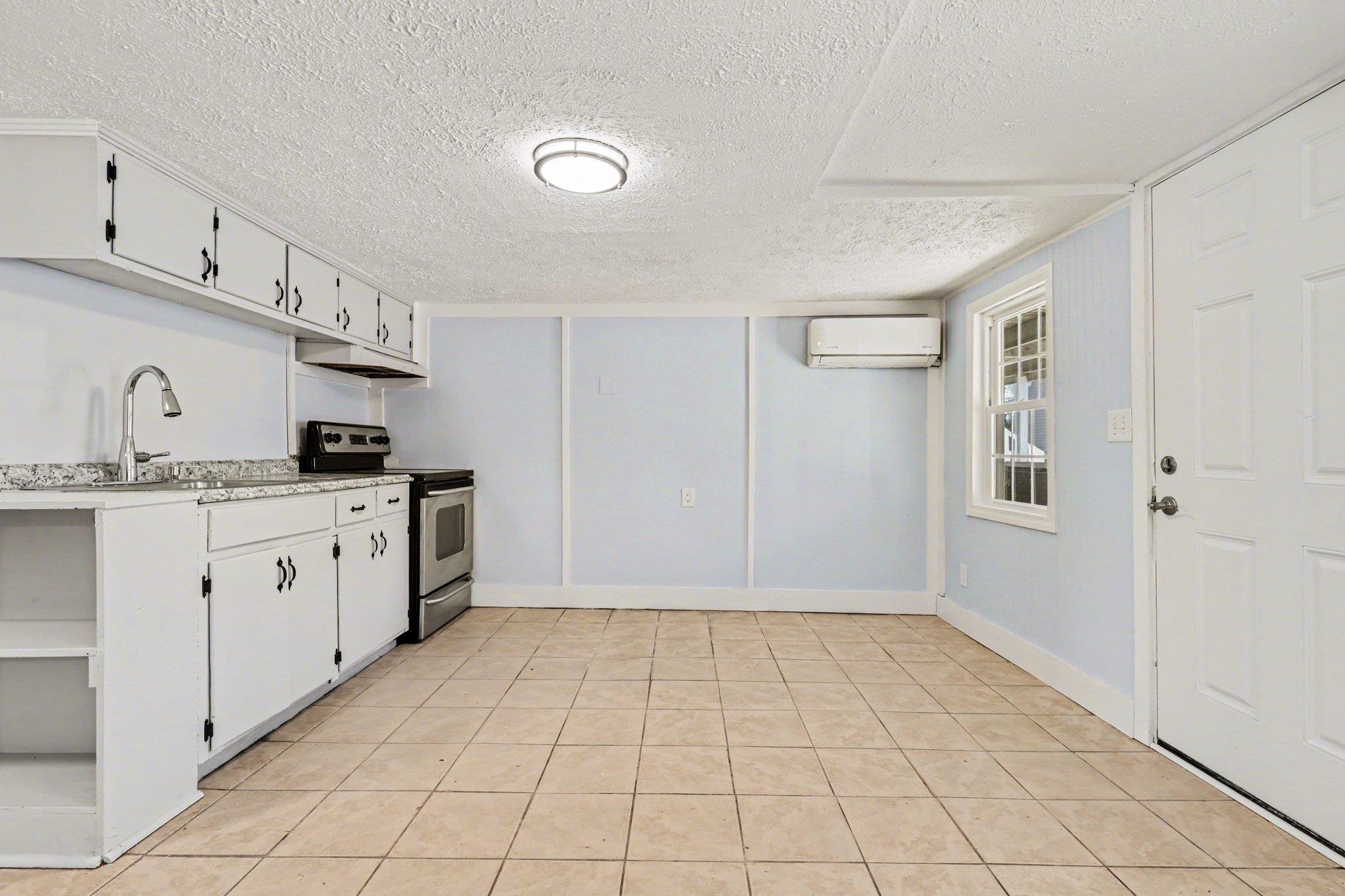 1710 Holly Dr. Property Photo 17