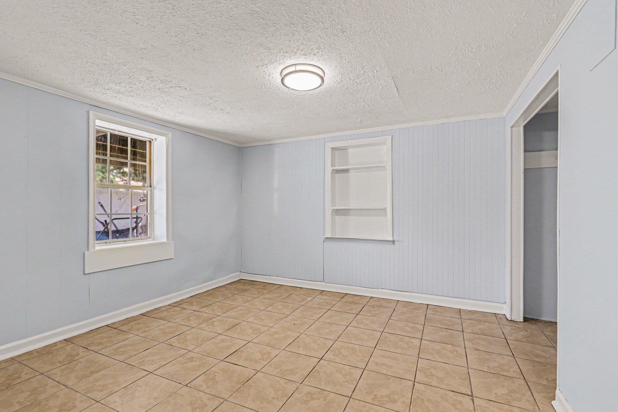 1710 Holly Dr. Property Photo 18