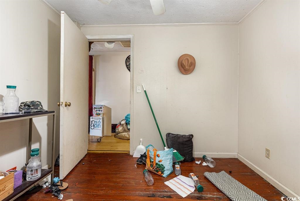 1710 Holly Dr. Property Photo 33