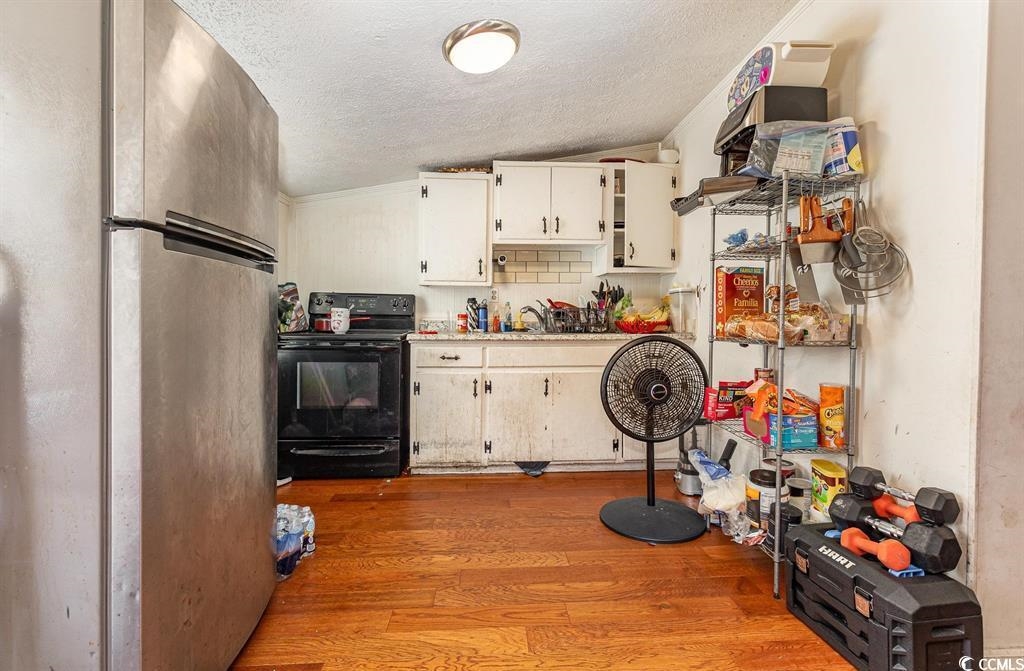 1710 Holly Dr. Property Photo 39