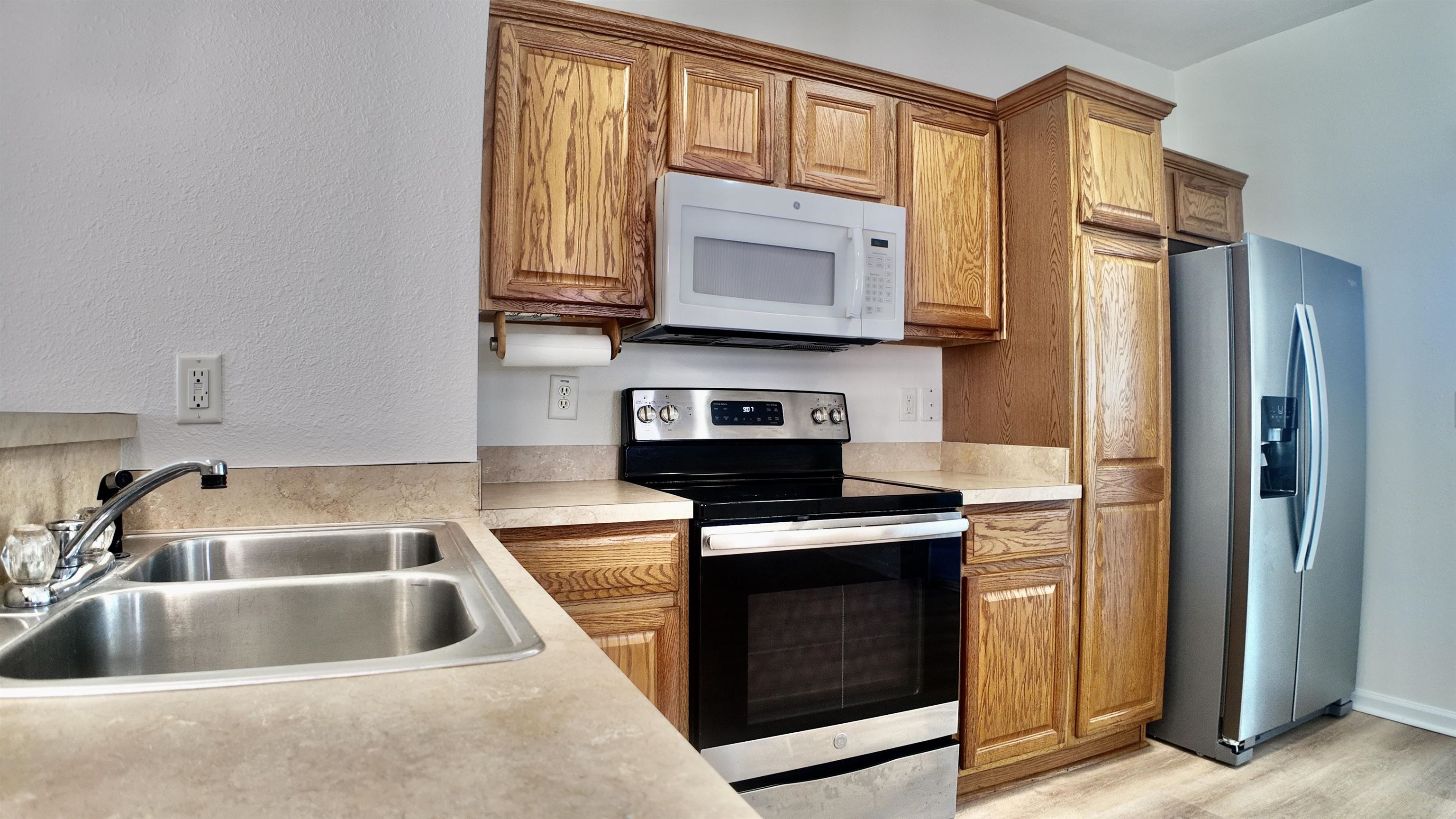 152 Chenoa Dr. Property Photo 6