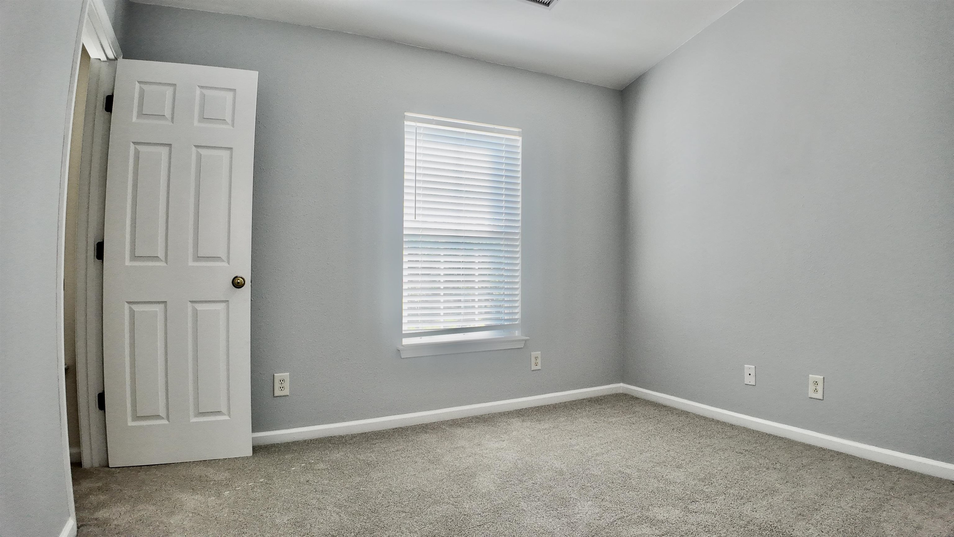 152 Chenoa Dr. Property Photo 15