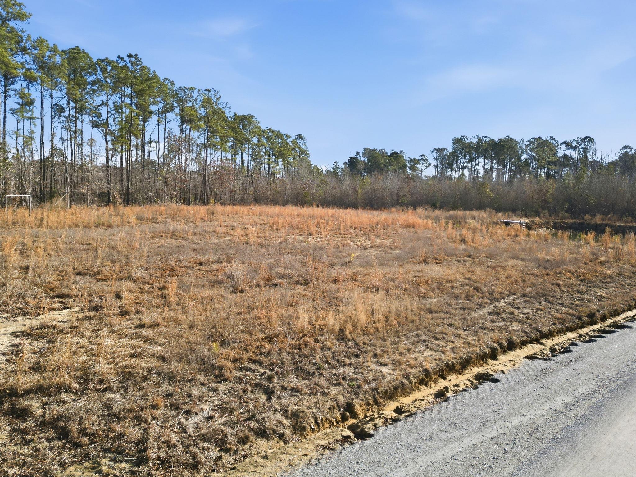 6221 Ellwood Rd. Property Photo 2