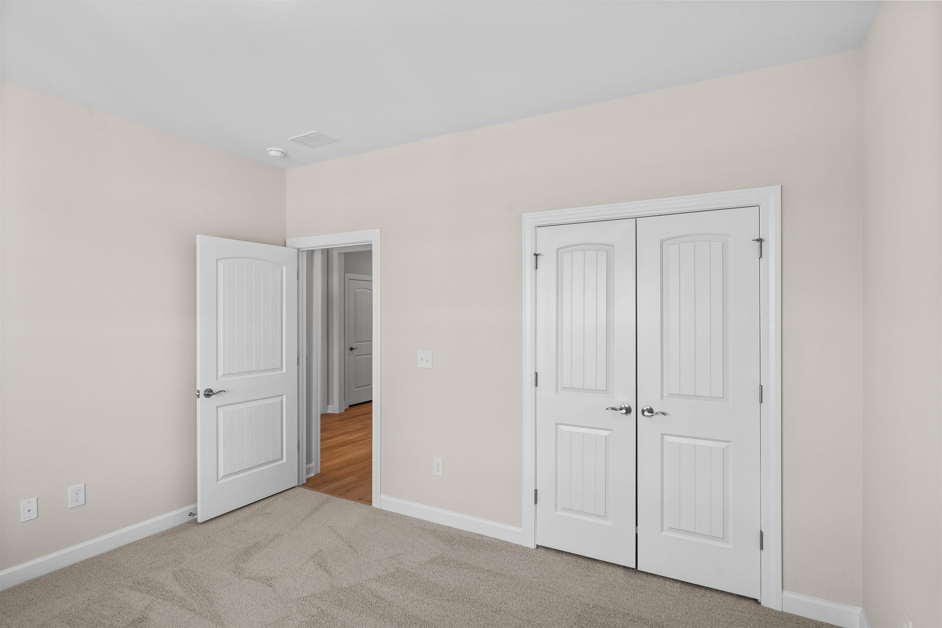 262 Broughton Dr. Property Photo 13