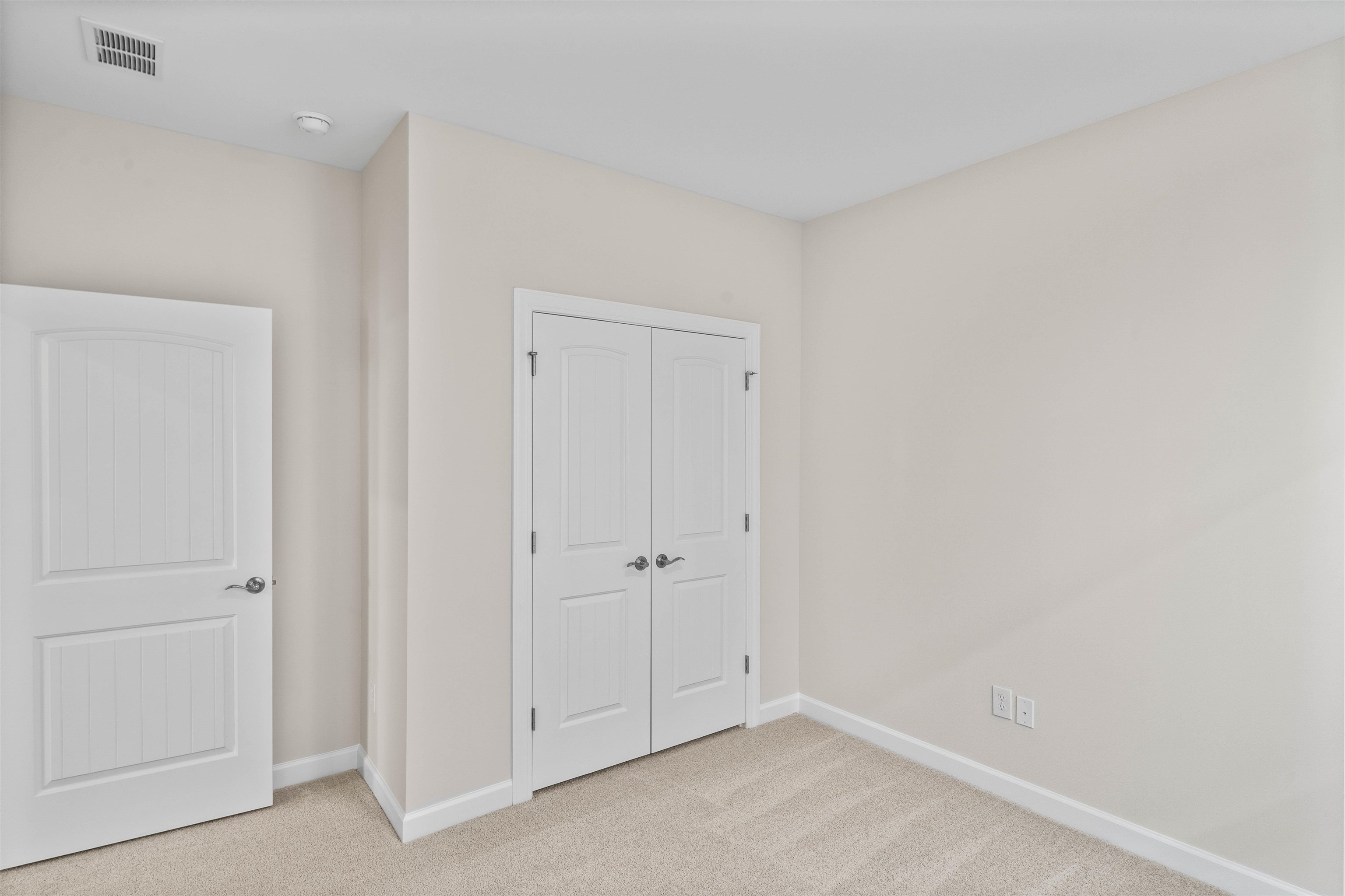 262 Broughton Dr. Property Photo 16