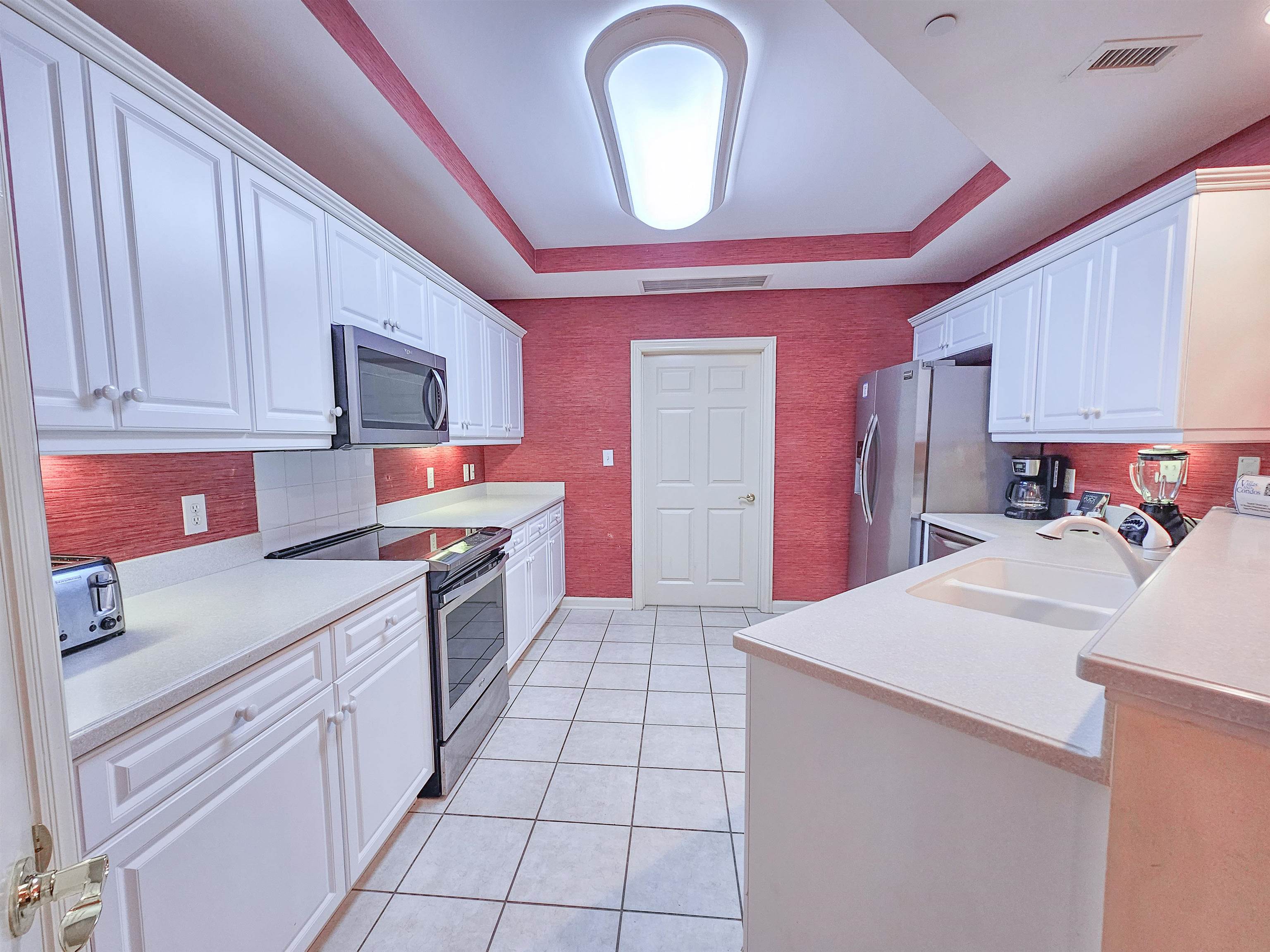 8500 Margate Circle Property Photo 12